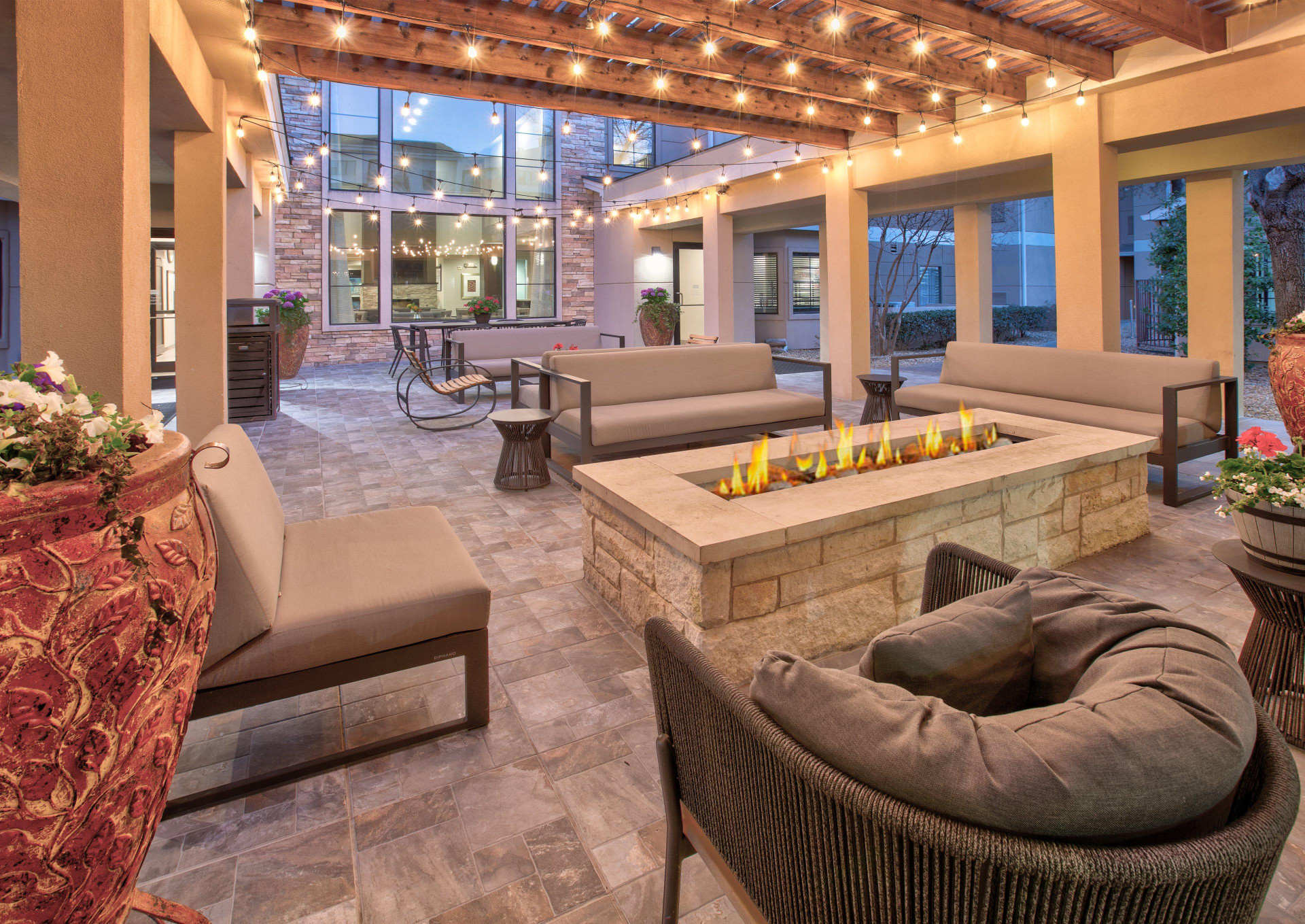 Vista Lobby Staybridge Suites Plano - Richardson Area by IHG