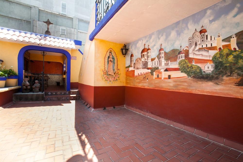 Varios Hotel Benedicta