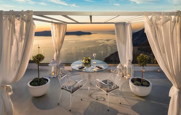 Athina Luxury Suites
