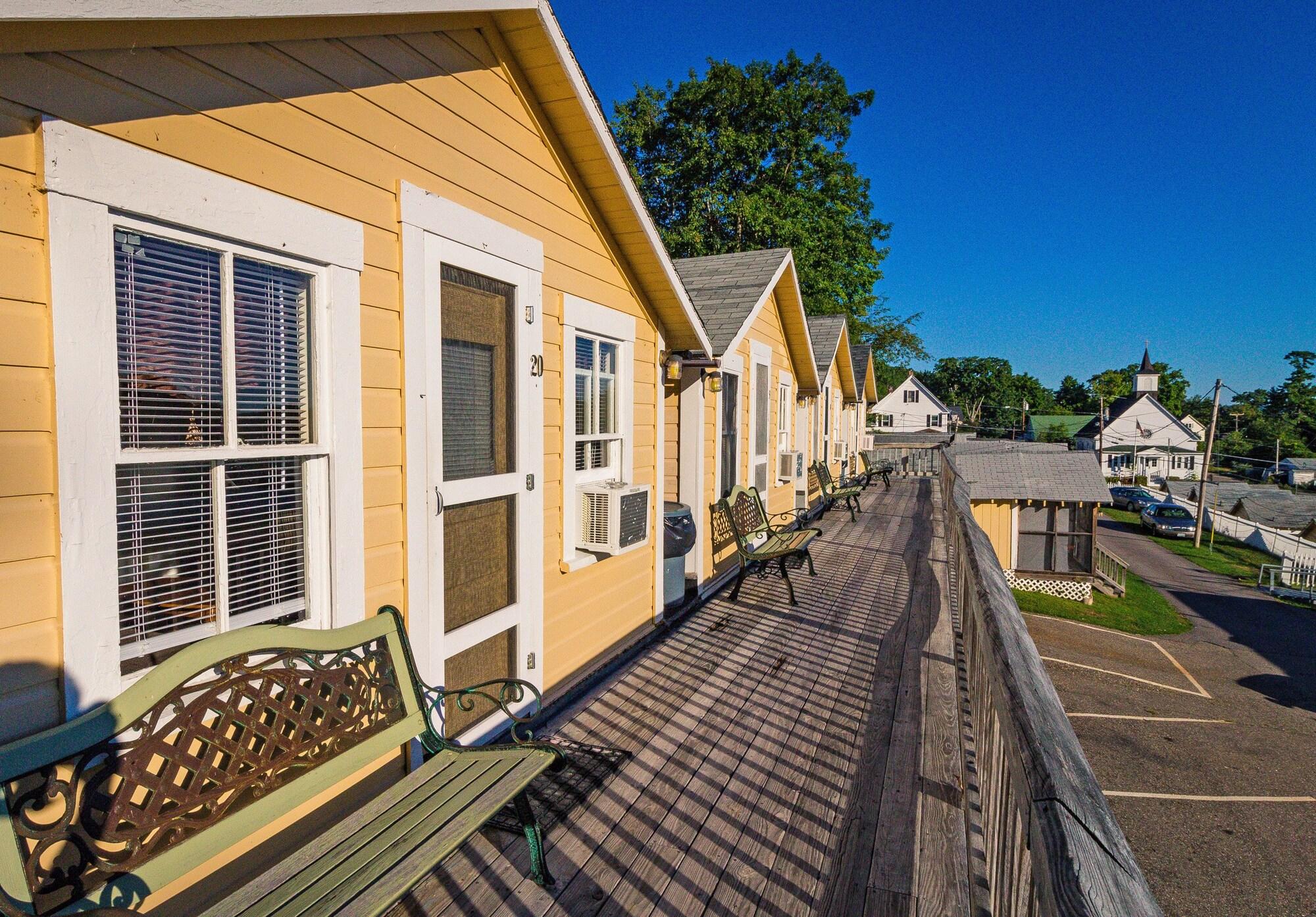 Equipamiento de Habitación Half Moon Motel & Cottages