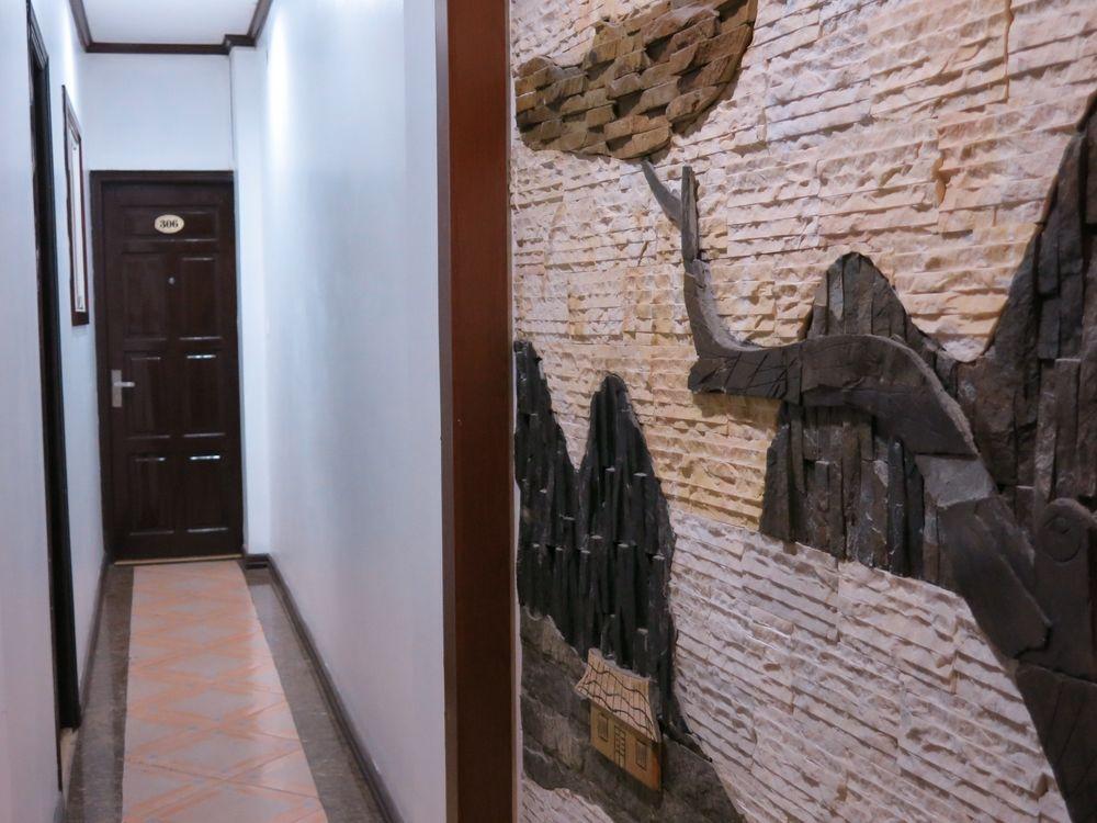 Varios Aquarius Grand Hotel
