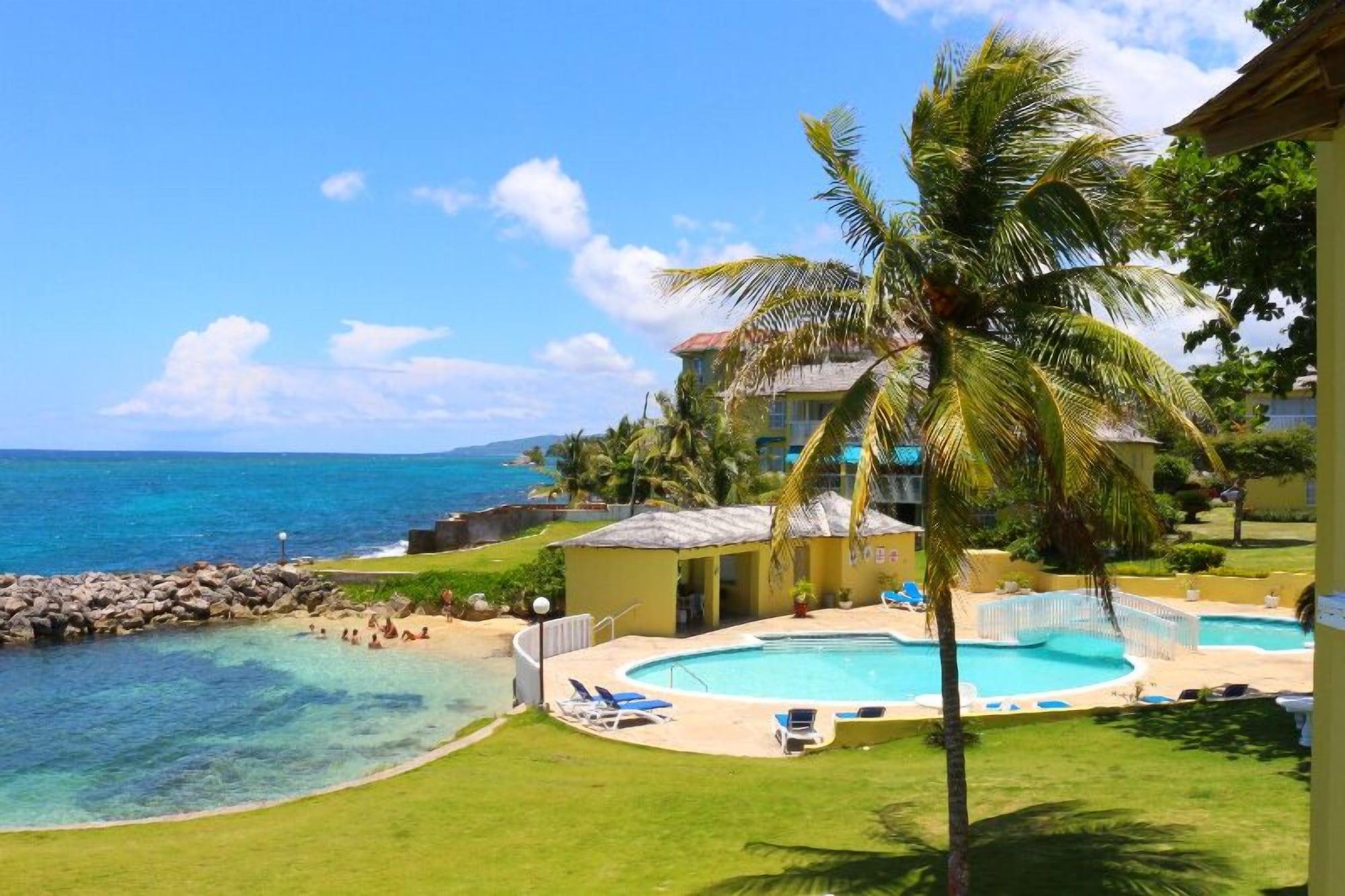 Vista Exterior Sea Palms Holidays
