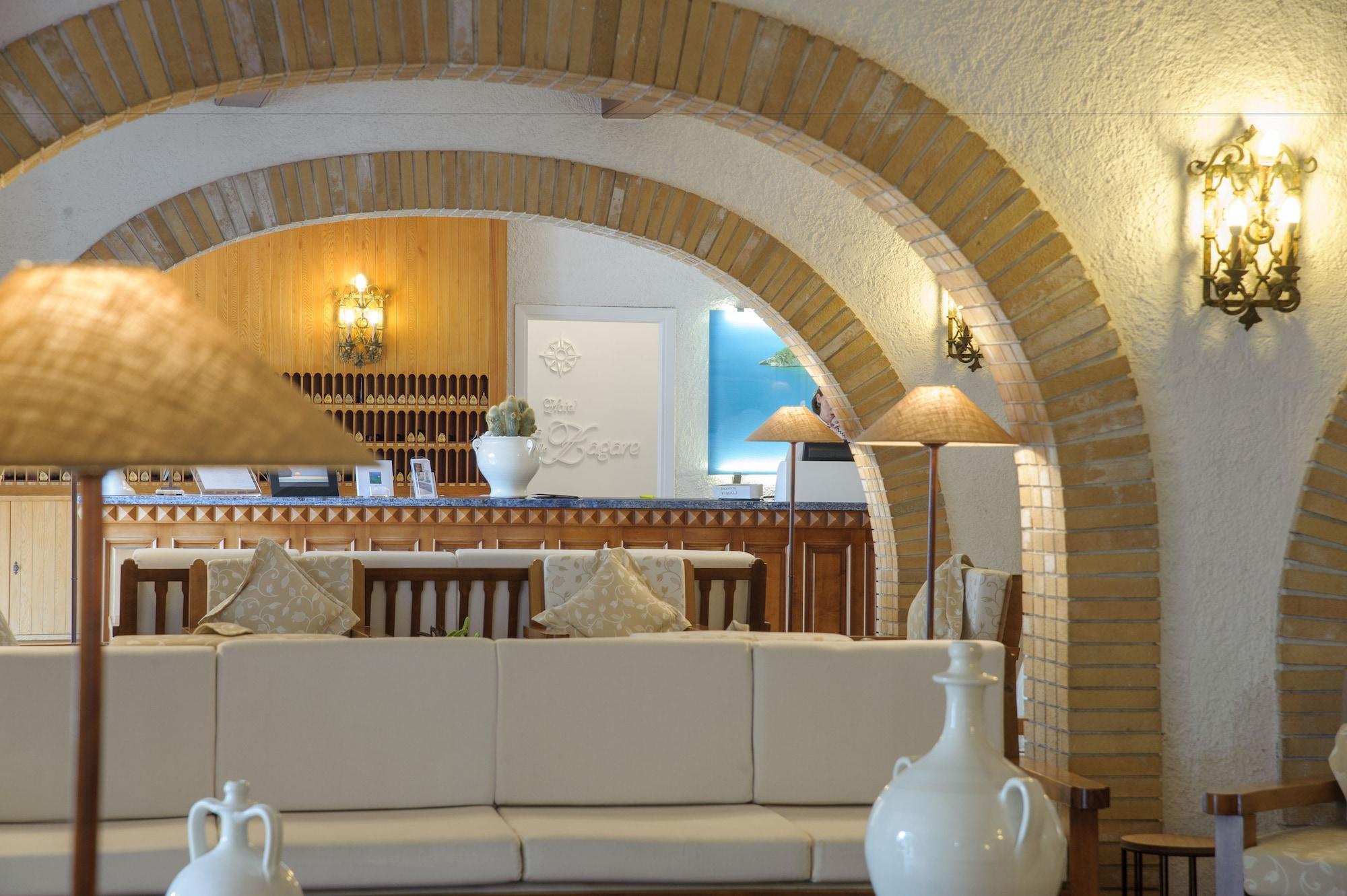 Vista Lobby Hotel Baia delle Zagare by Accor