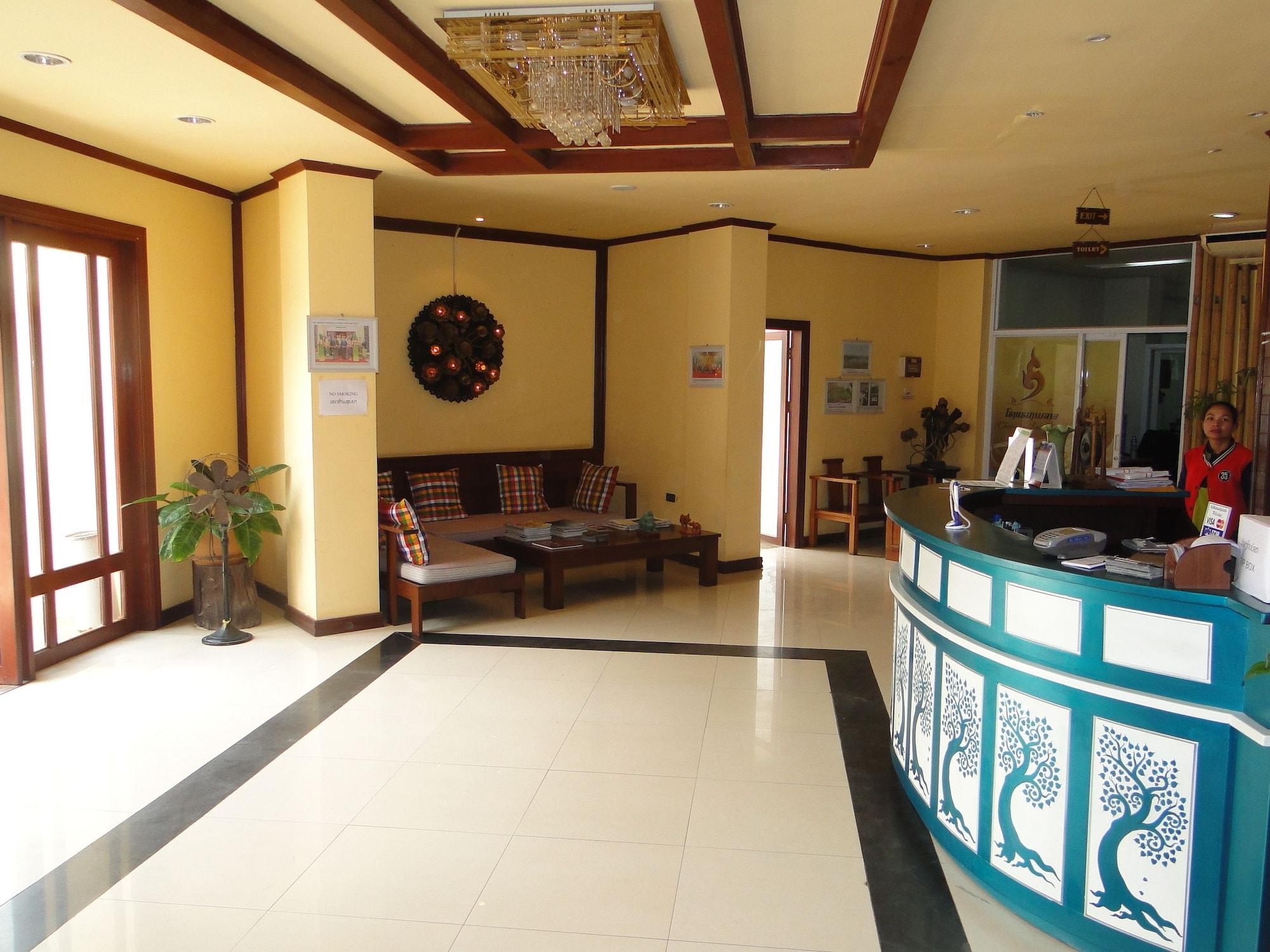 Vista Lobby Charming Lao Hotel