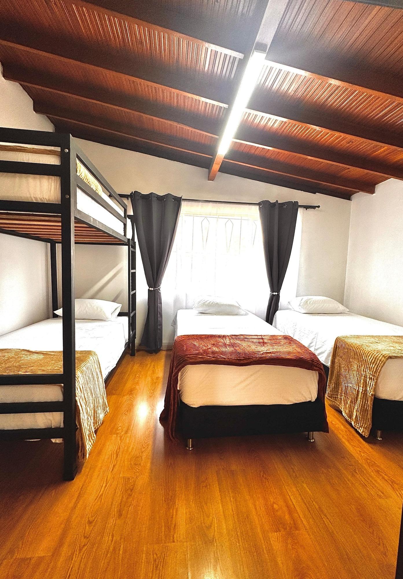 Habitación Hostal Galería de la Montaña