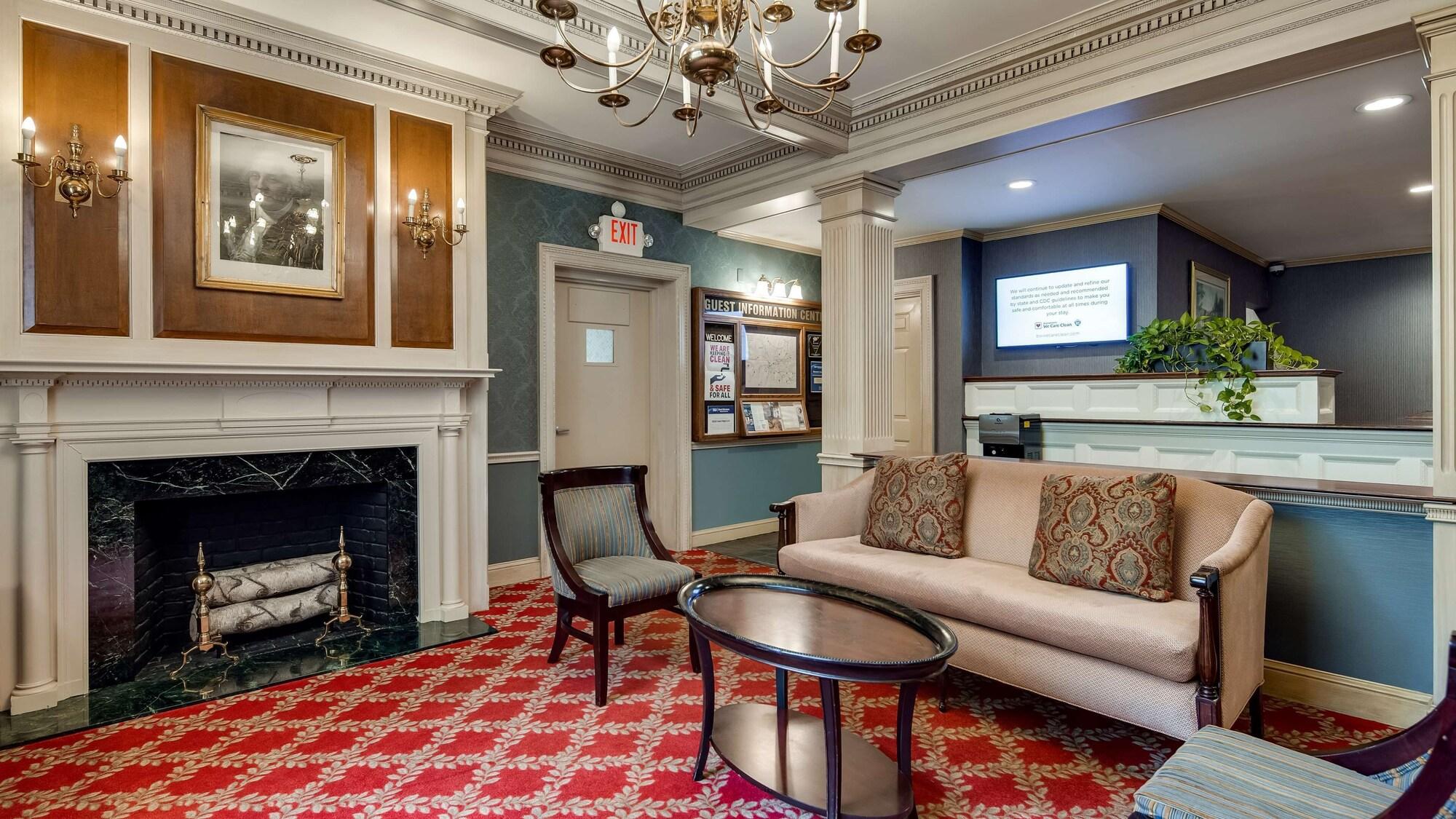 Vista Lobby Best Western PLUS Morristown Inn-Florham Park