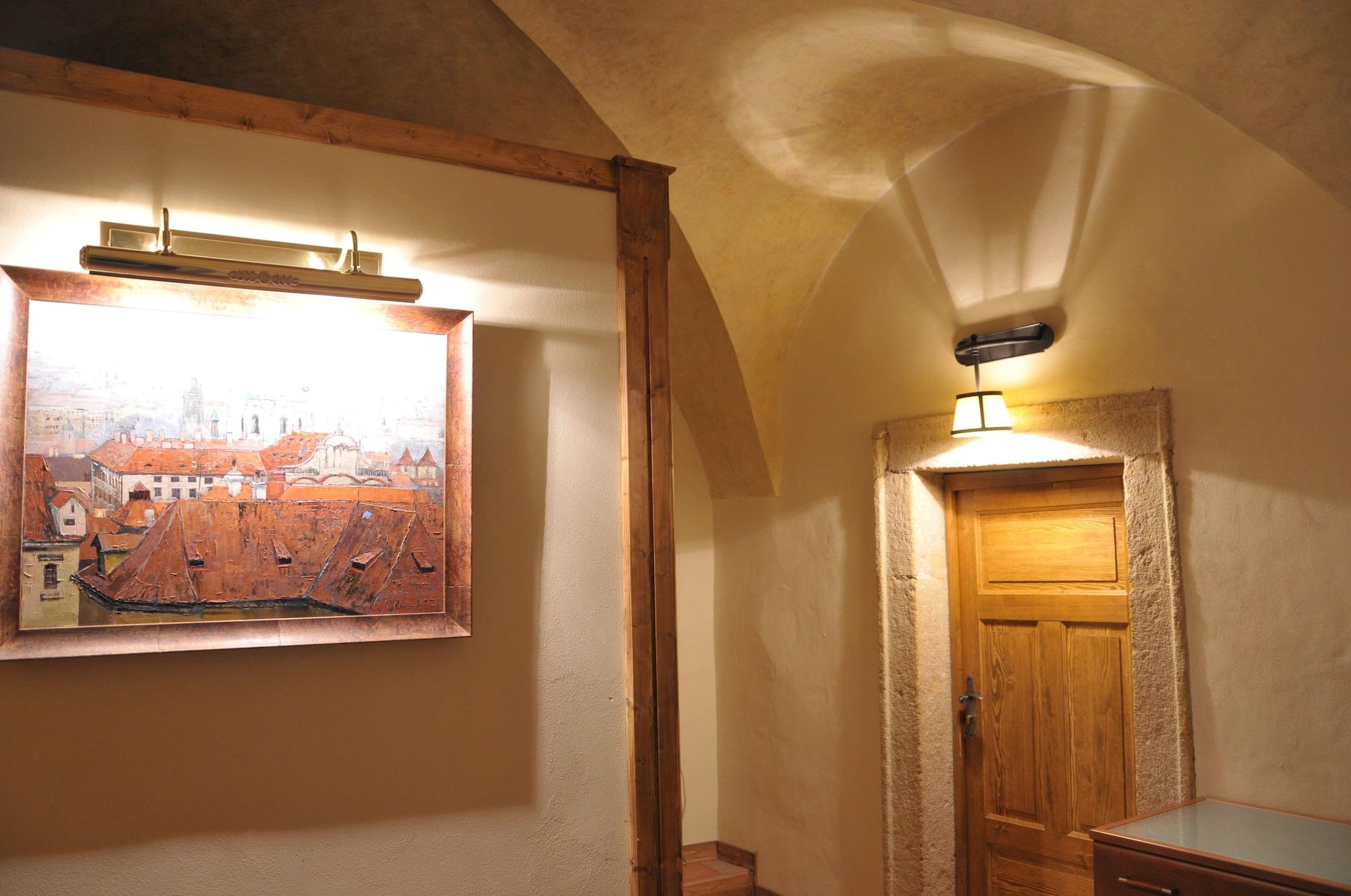 Vista Lobby Residence Thunovska 19