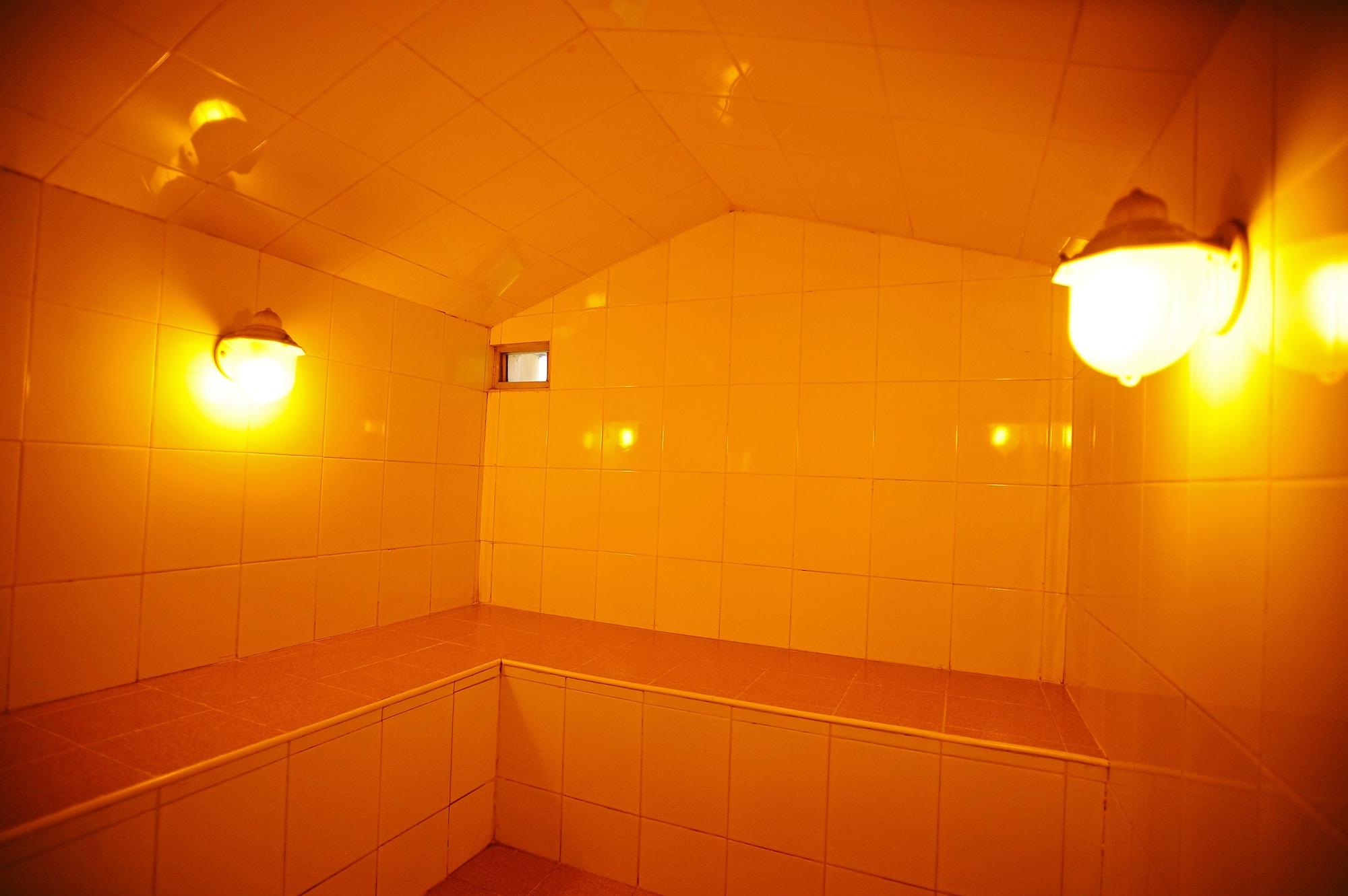 Spa Kenya Comfort Hotel