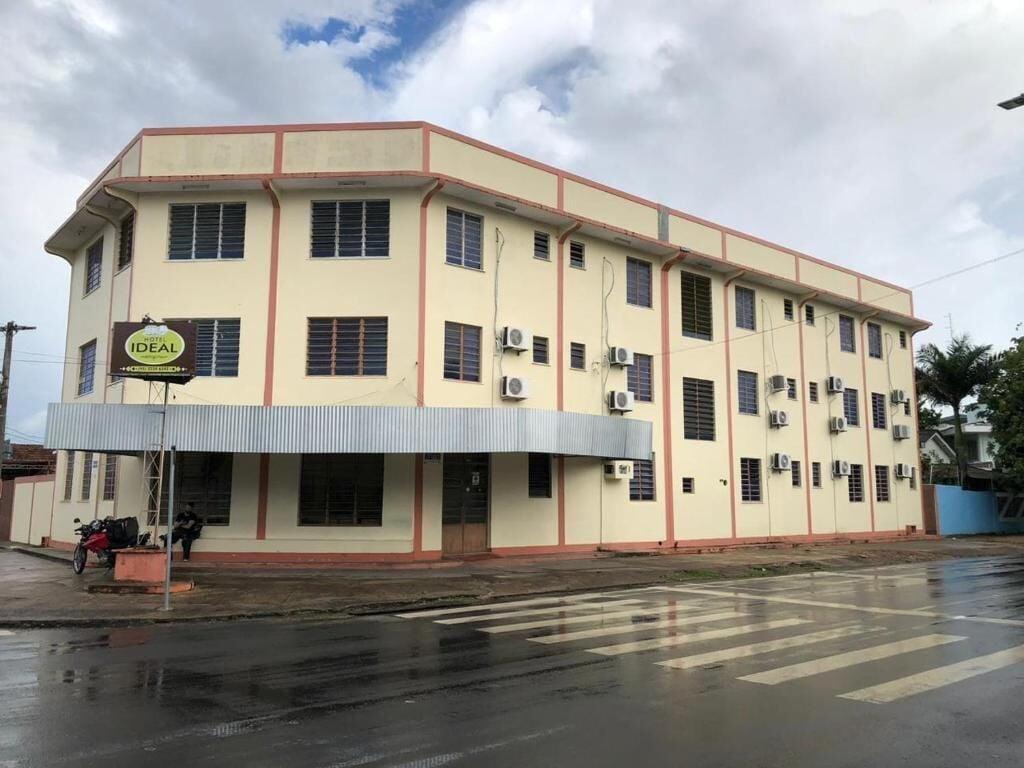 Vista Exterior Hotel Ideal