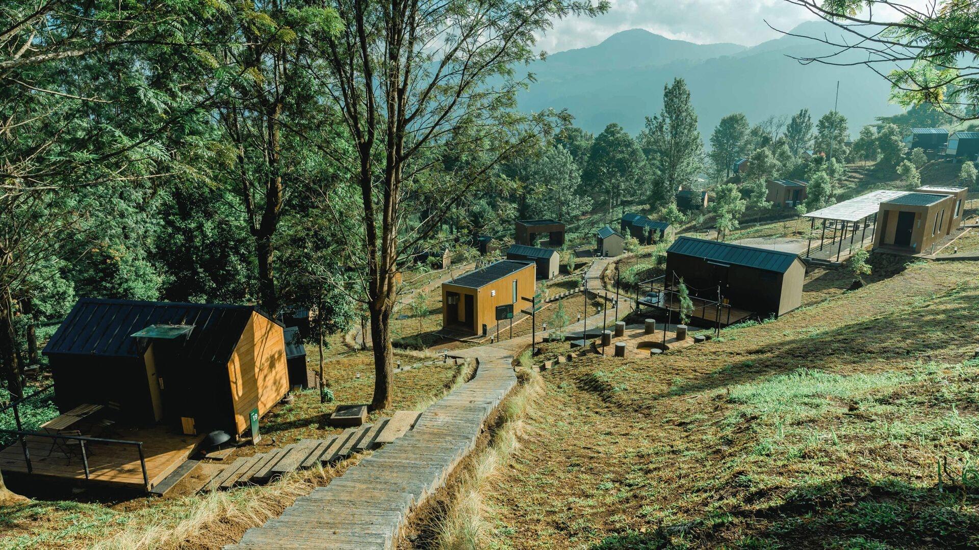 Varios Bobocabin Gunung Mas