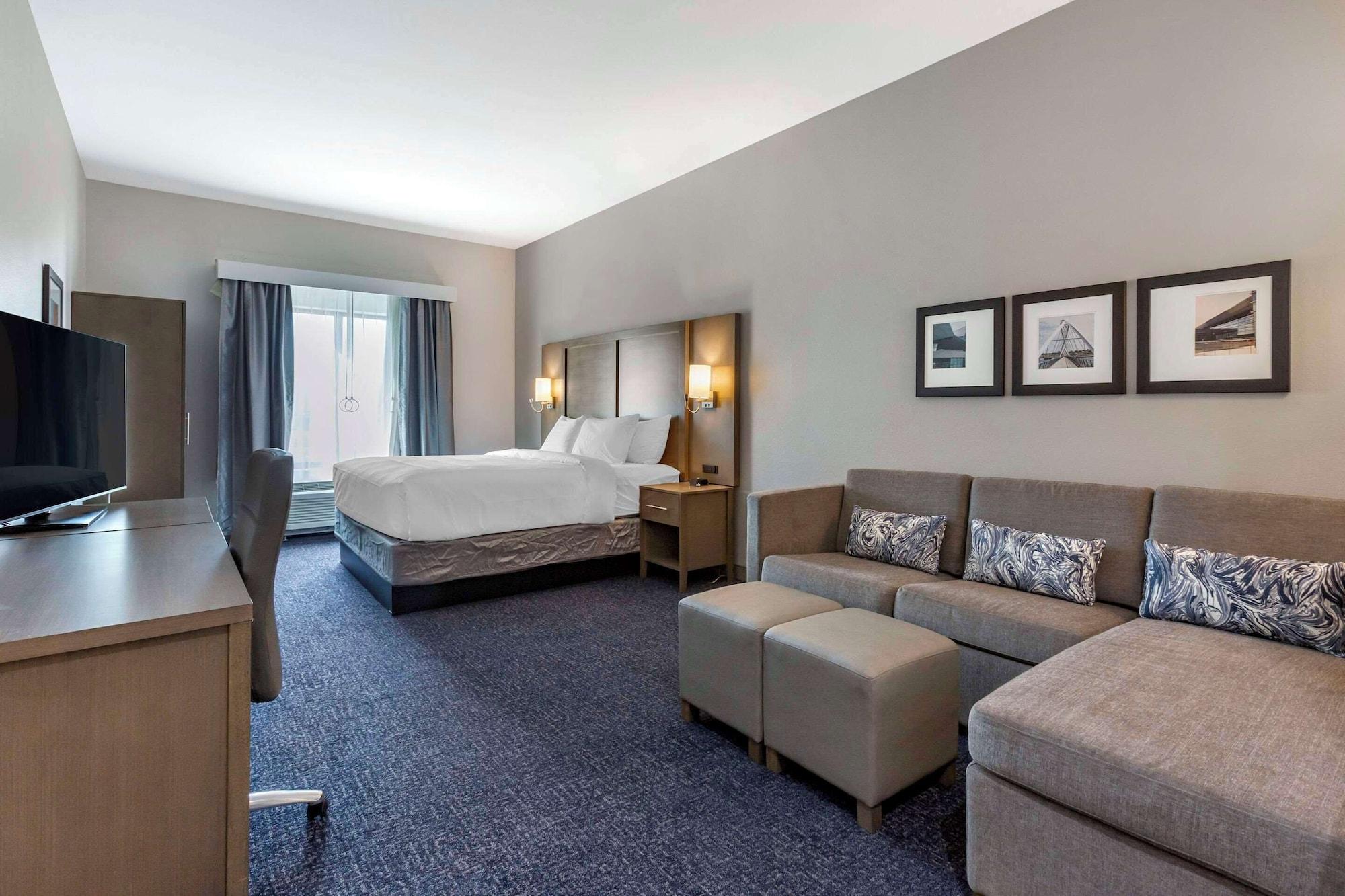 Habitación Comfort Suites Scottsdale Talking Stick Entertainment District