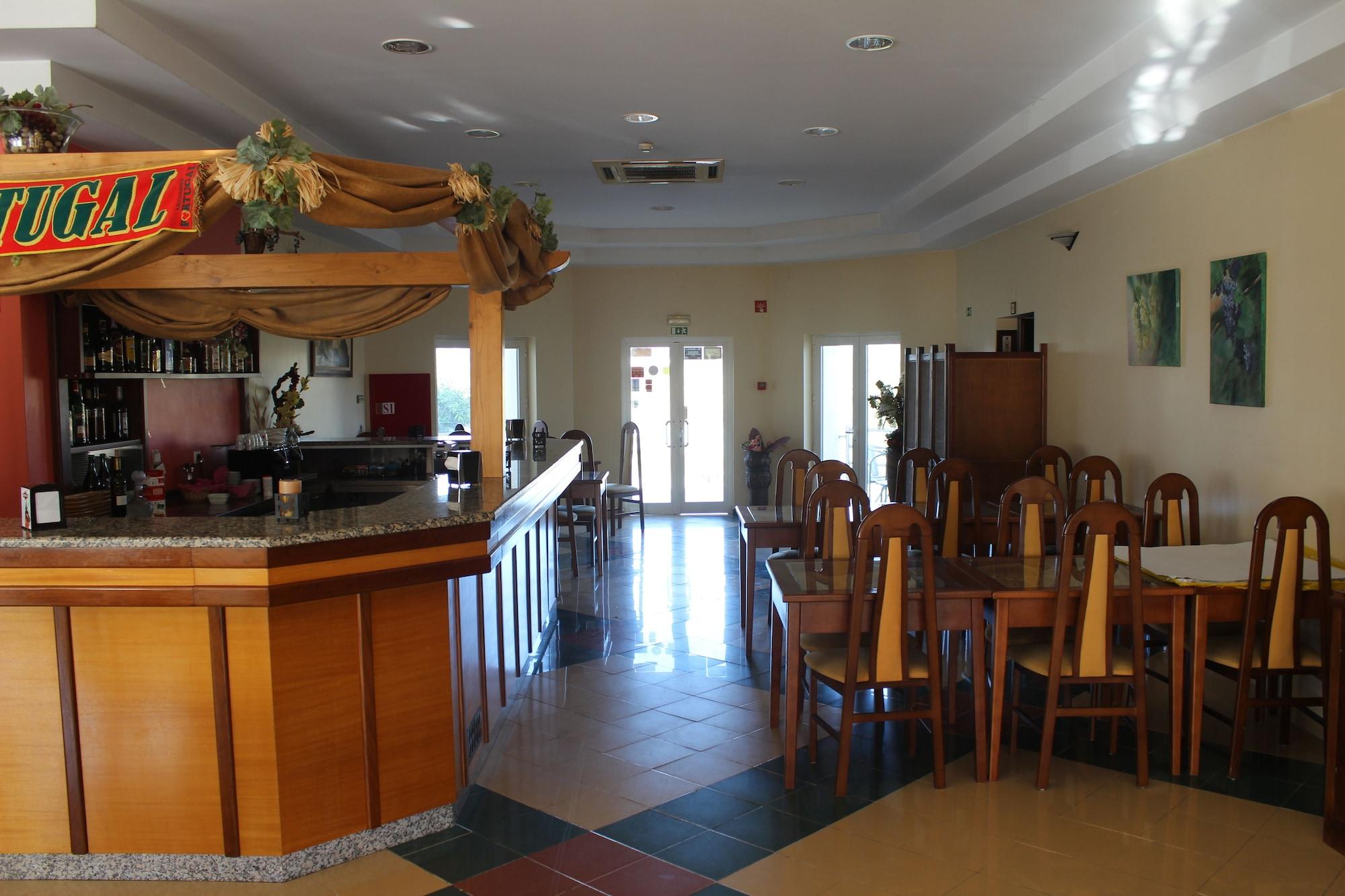 Bar/Salón Hotel Quinta das Pratas