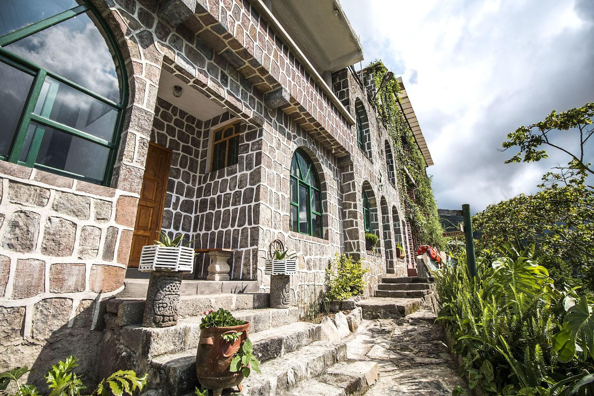 Vista Exterior Eco Hotel Uxlabil Atitlan