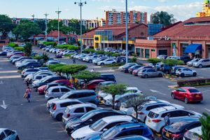 Actividad - Viaje de Compras en Cali 
