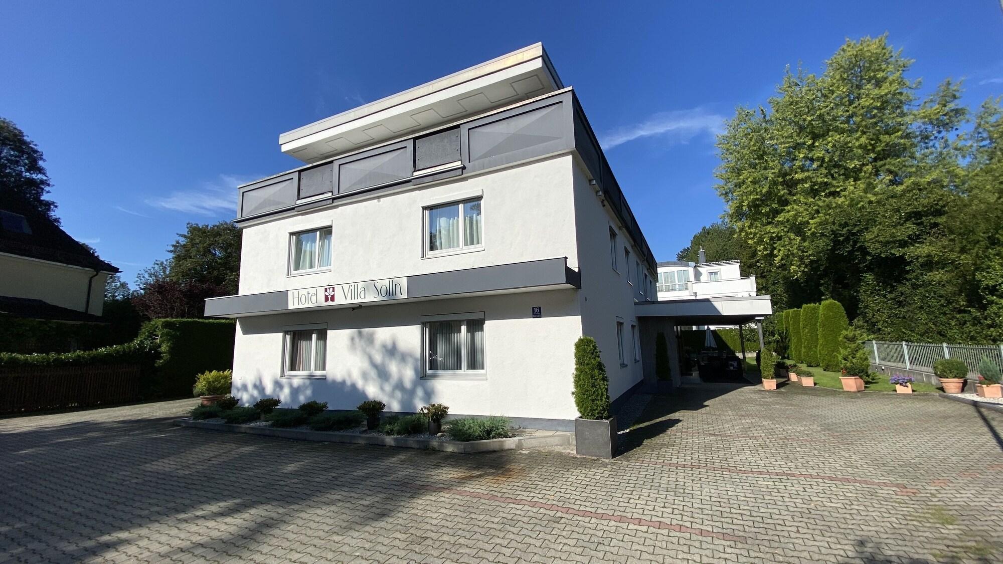 Vista Exterior Hotel Villa Solln