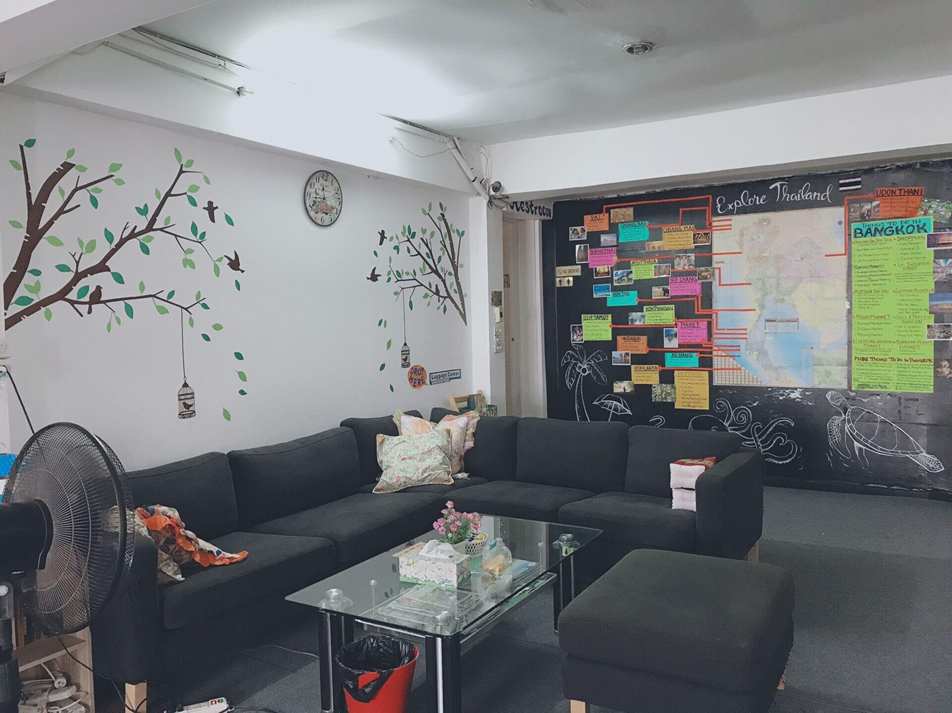 Vista Lobby 1Sabai Hostel