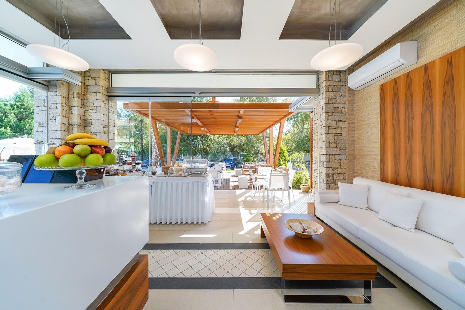 Vista Lobby Lobelia Luxury Suites