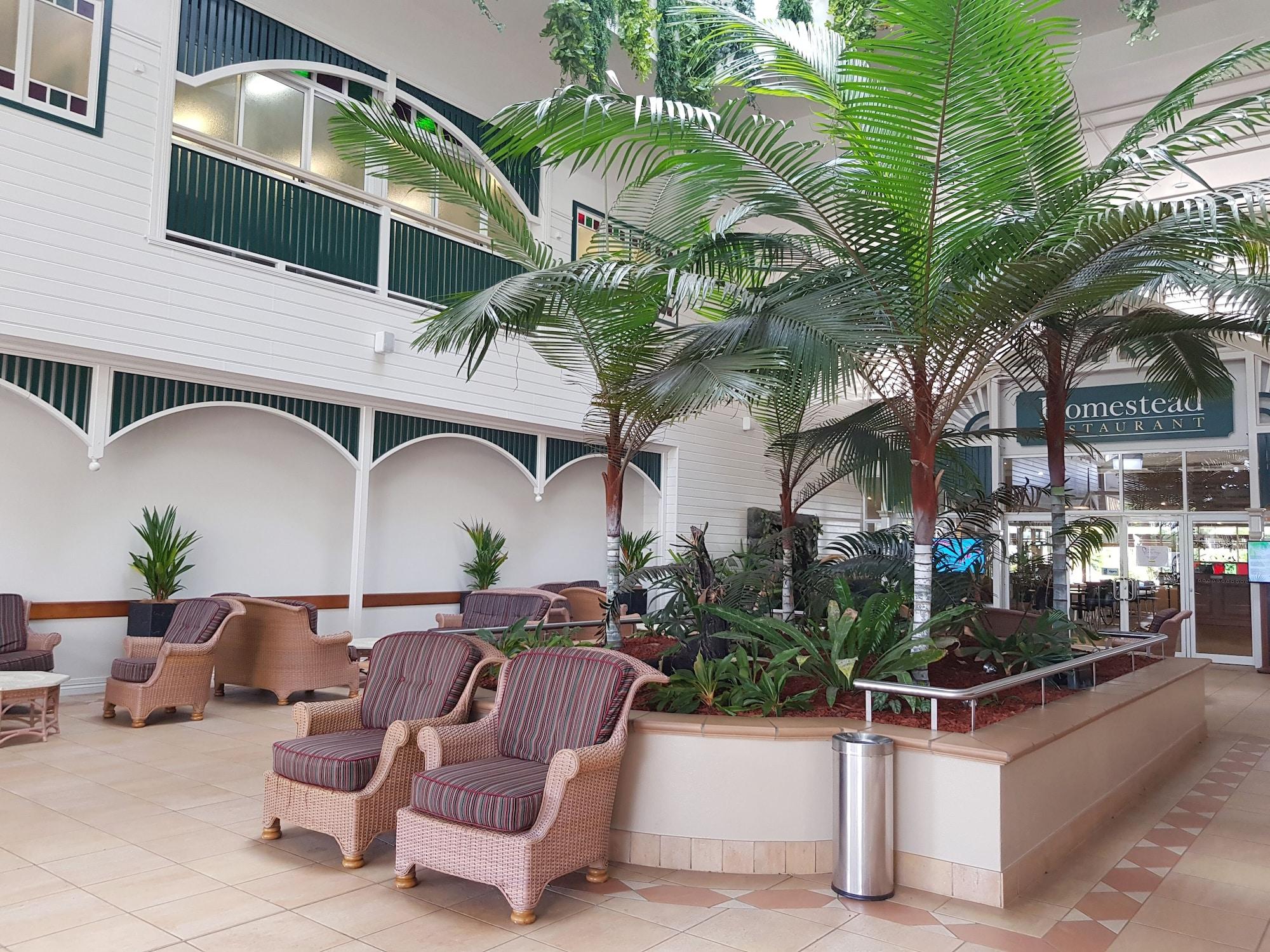 Vista Lobby Cairns Colonial Club Resort