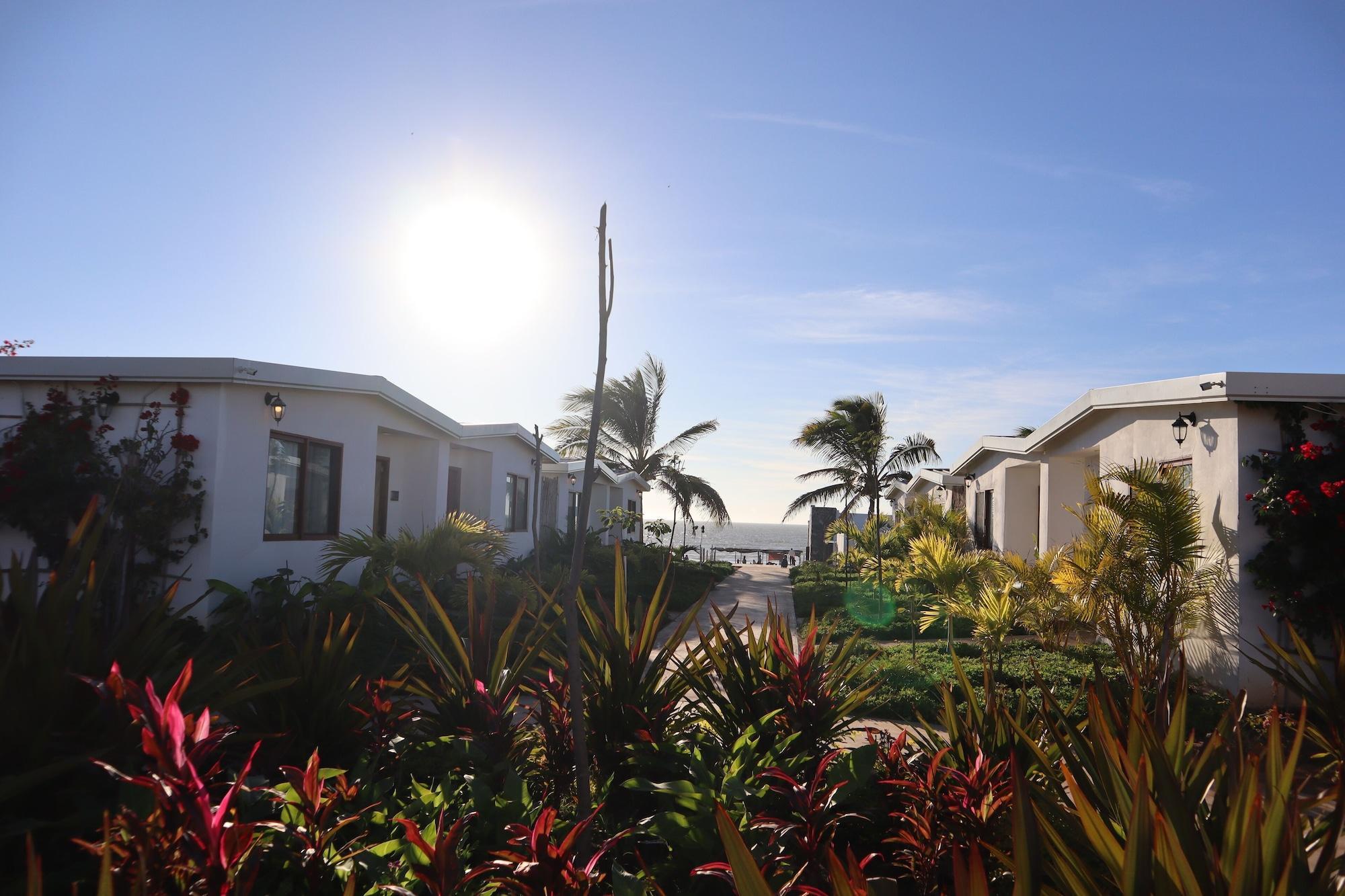 Vista Exterior Playa Esperanza Resort