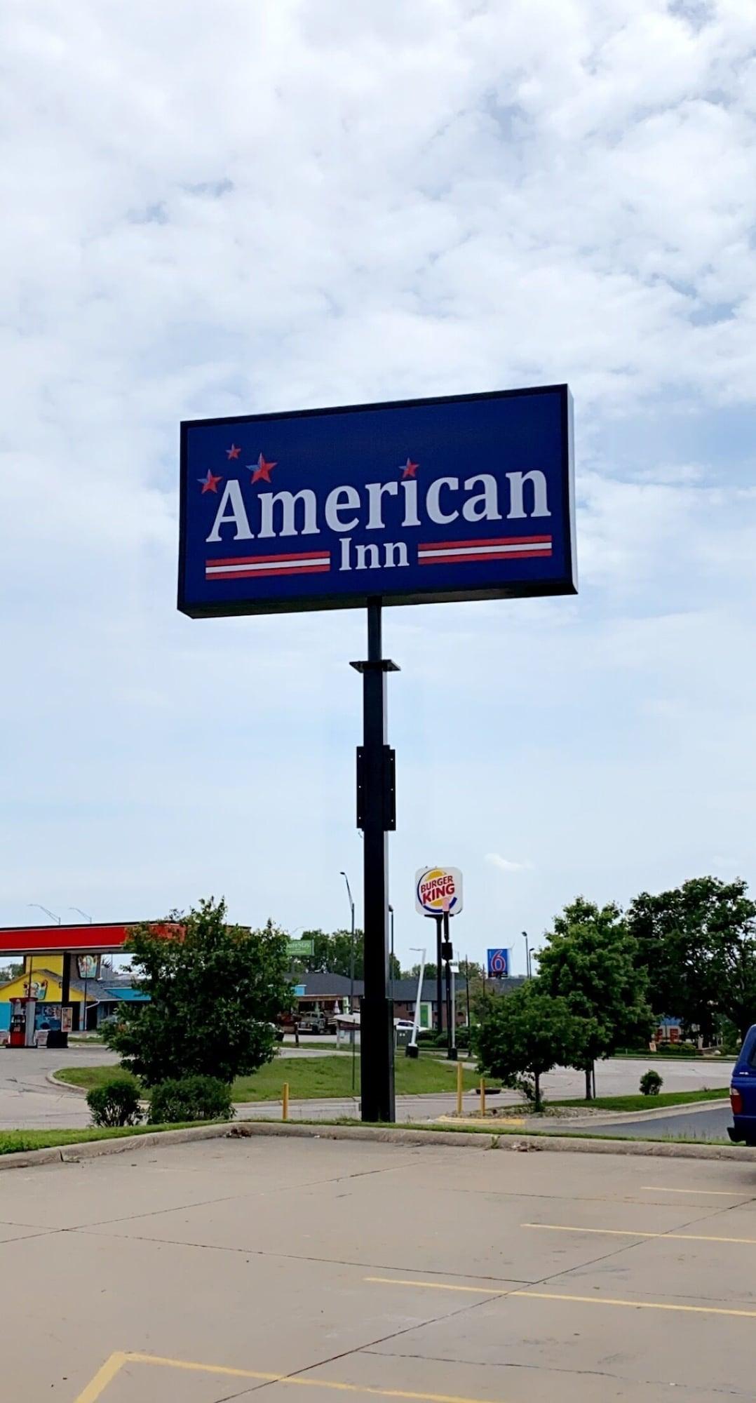 Vista Exterior American Inn Cedar Rapids South