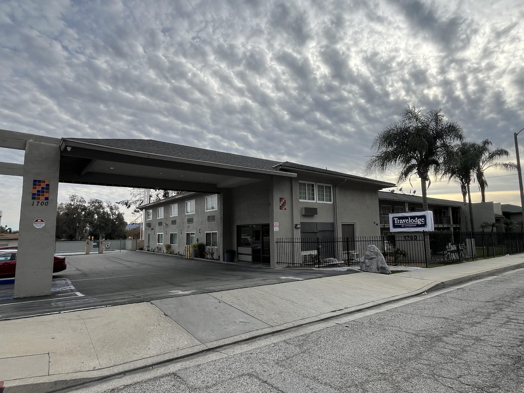 Varios Travelodge by Wyndham Fairplex Pomona