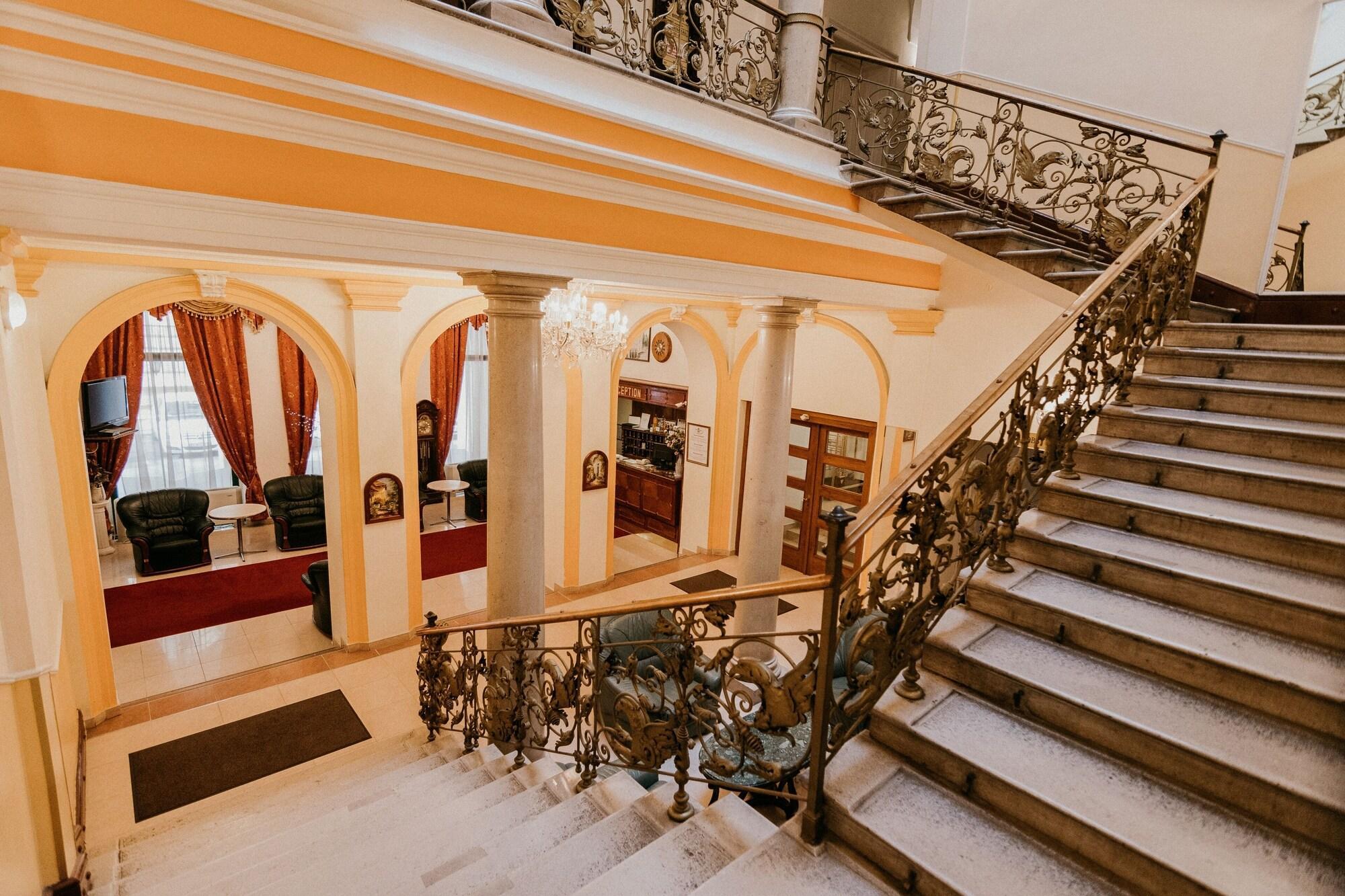 Vista Lobby Tisza Hotel