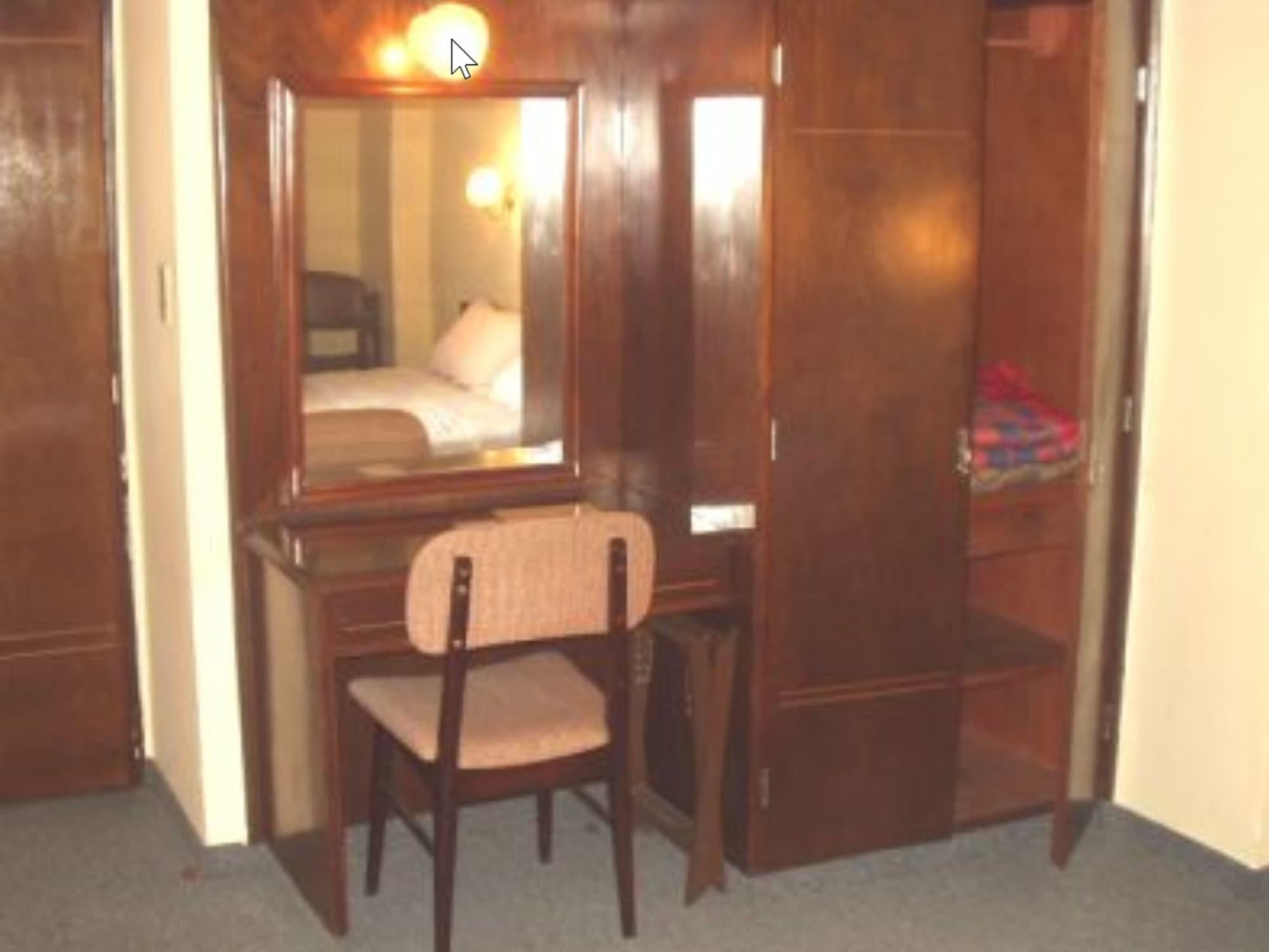 Set de Habitación Manduvira Hotel Plaza