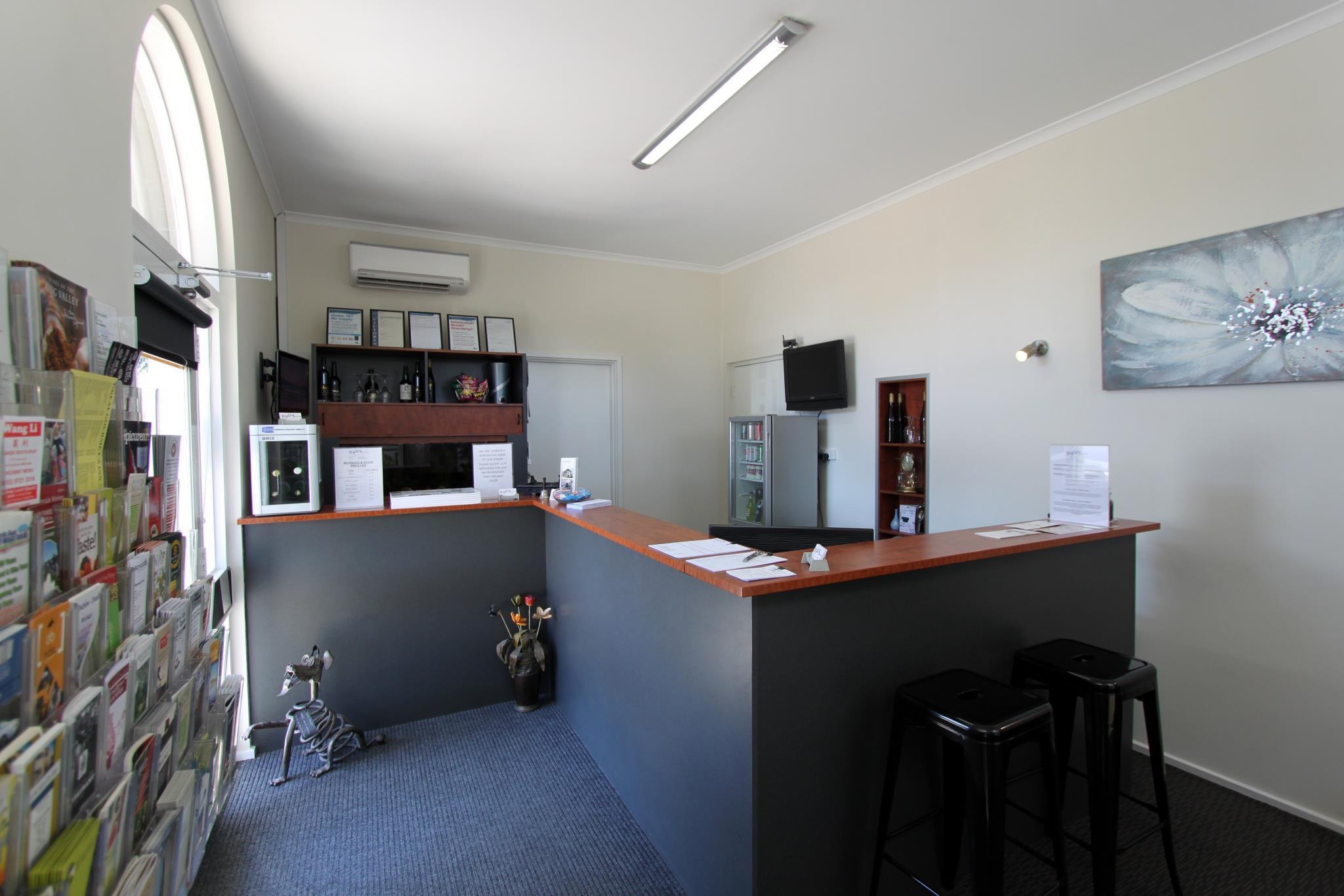 Vista Lobby Ryley Motor Inn