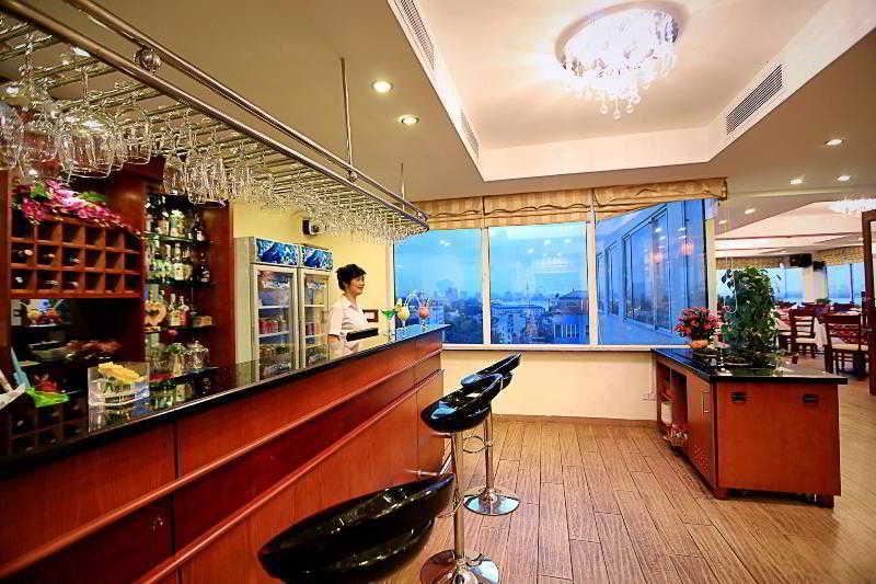 Bar/Salón Moon View Hotel Cua Bac