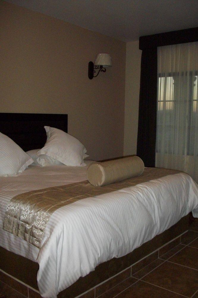 Guest room Hotel Real de San José