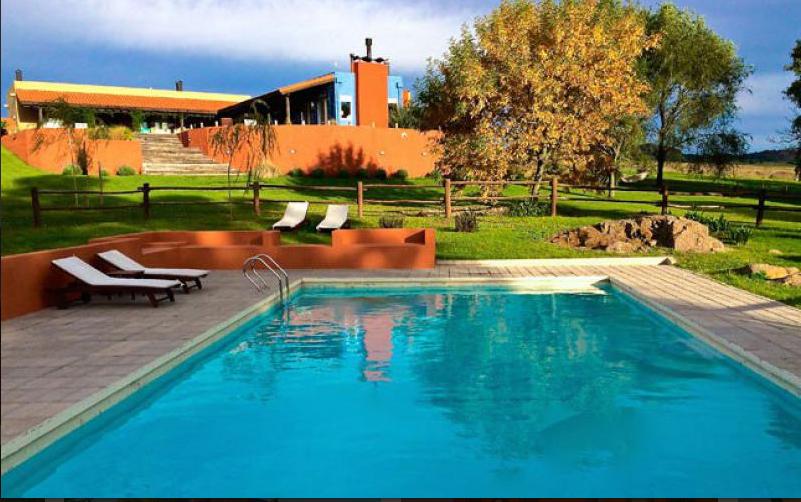 Vista Piscina Hostería Chacra Bliss