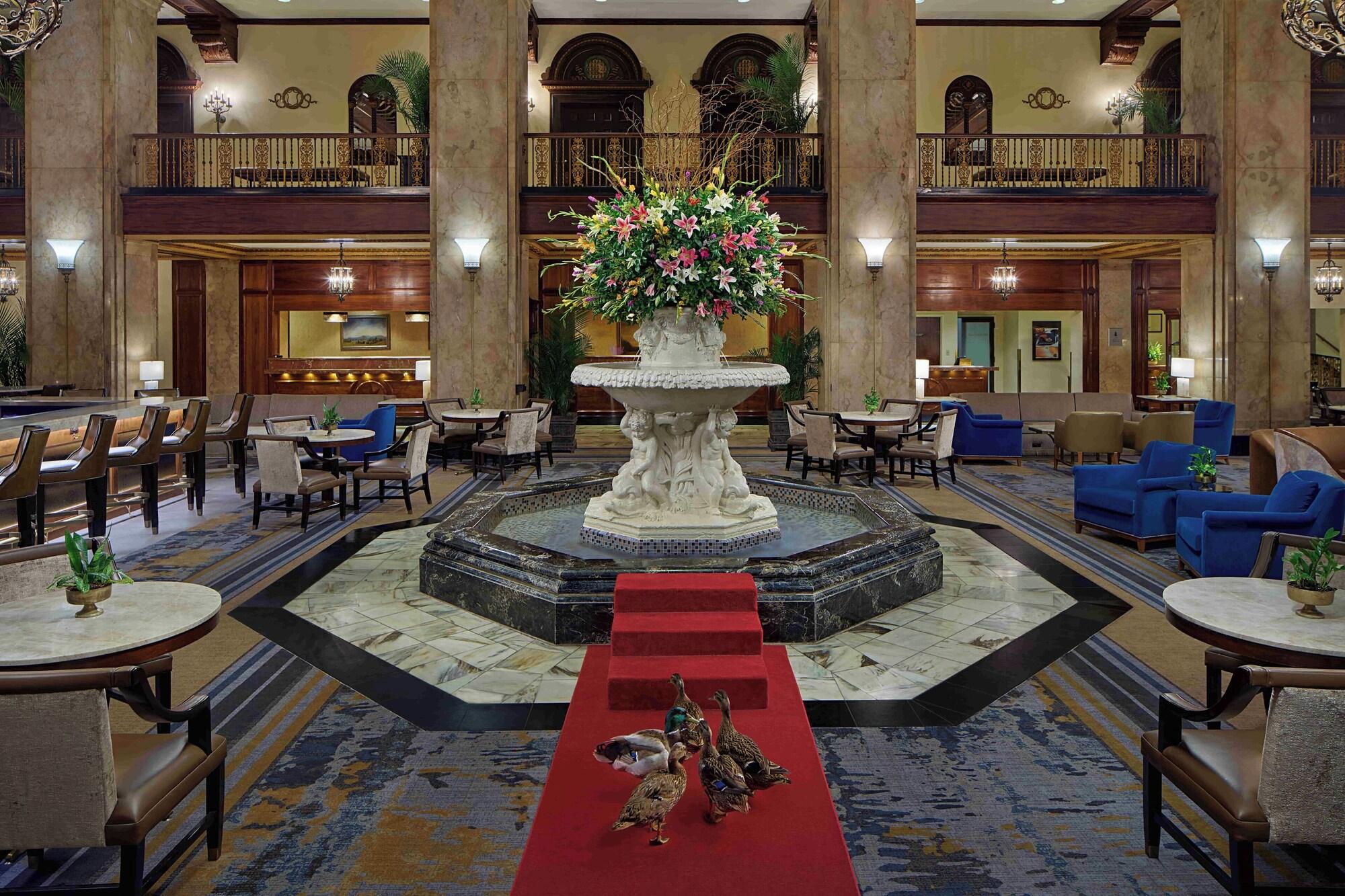 Vista Lobby The Peabody Memphis
