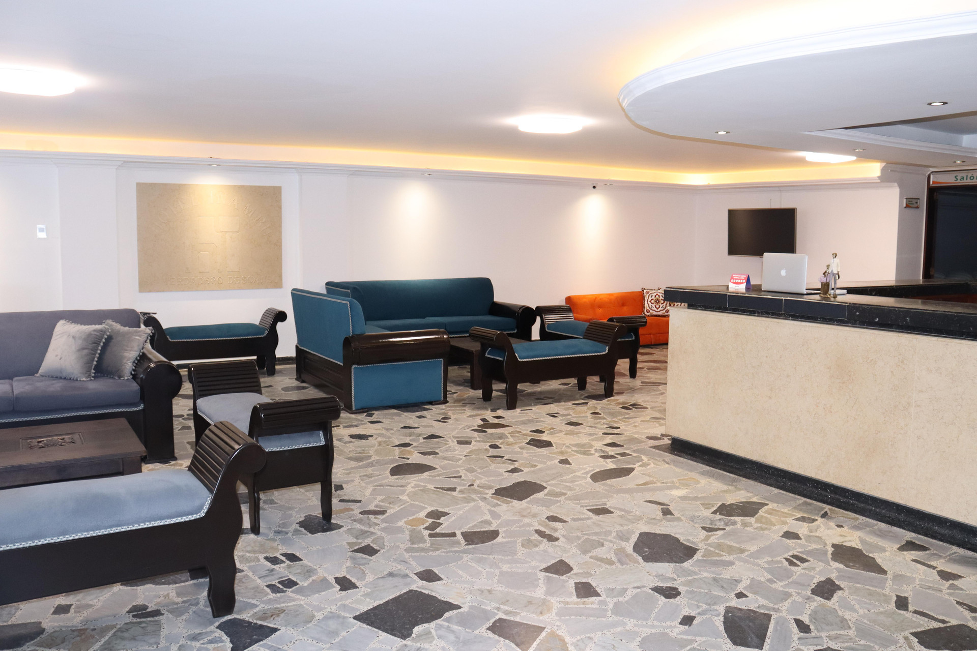 Vista do lobby Hotel inambu Villavicencio