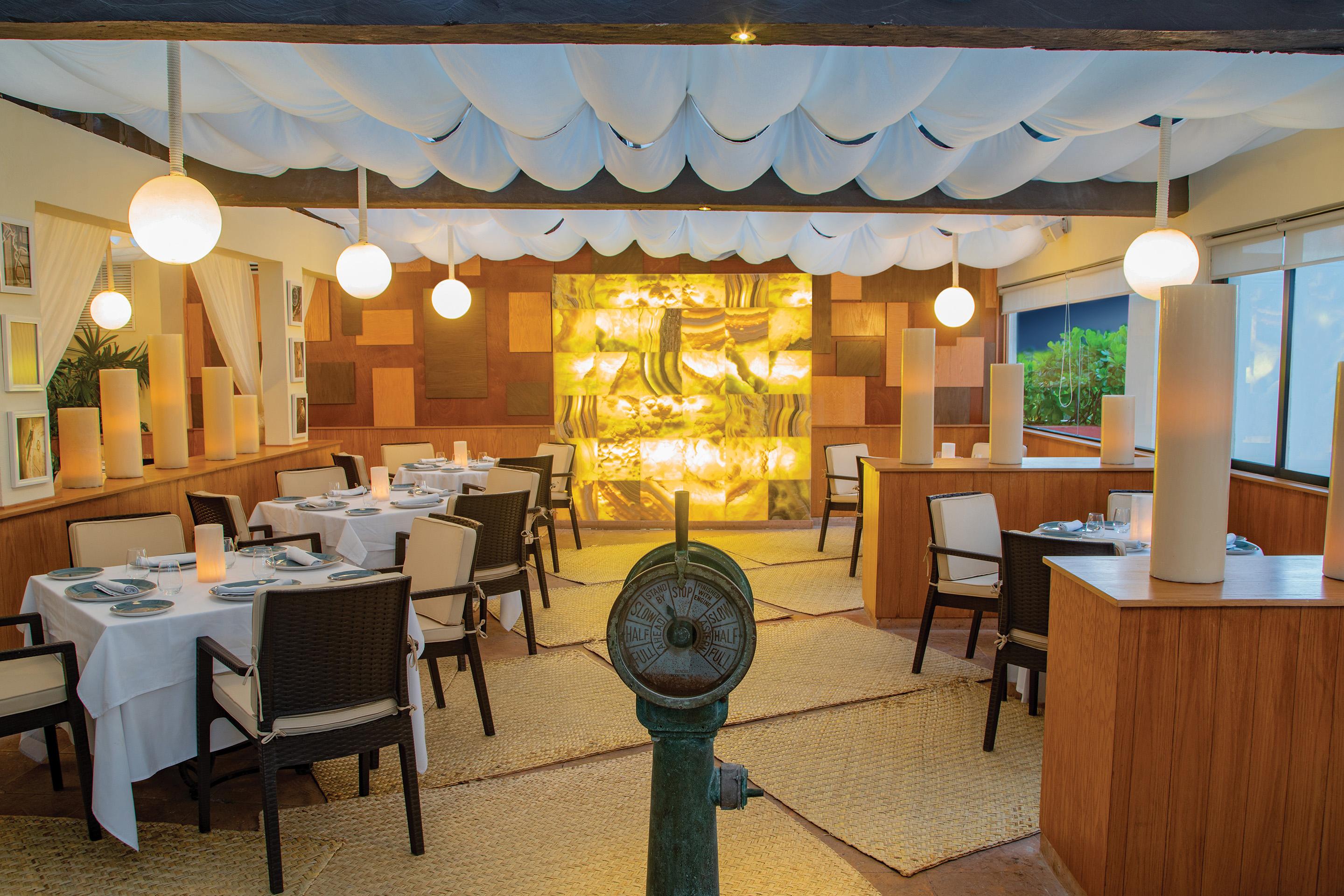 Restaurant Now Emerald Cancun - All Inclusive