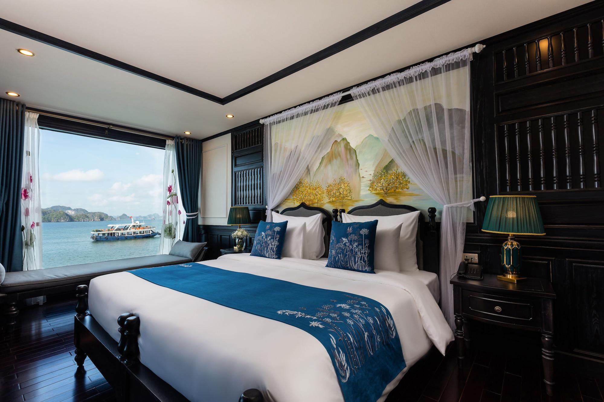 Playa La Regina Grand Cruise