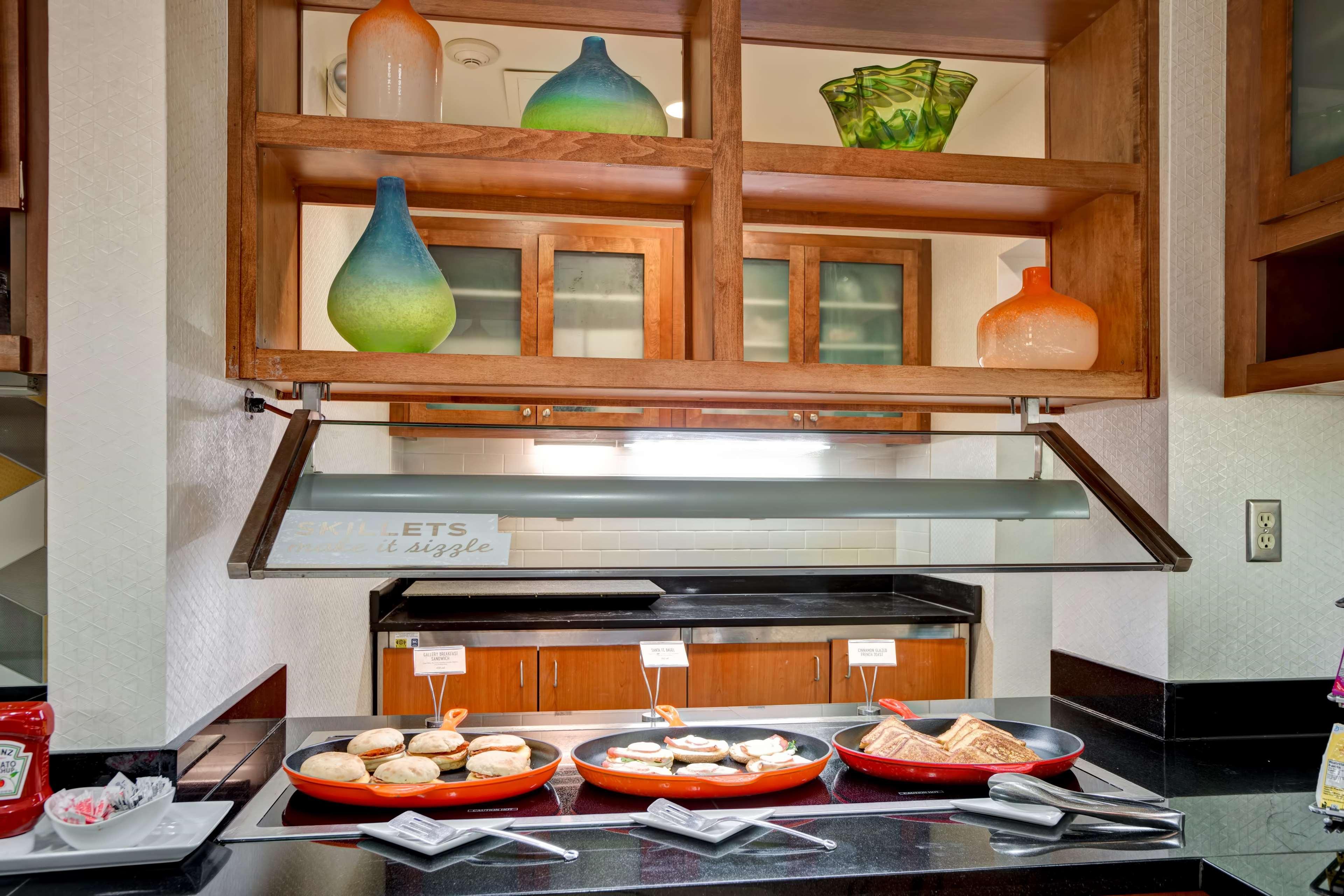 Restaurant Hyatt Place Baltimore/BWI Airport