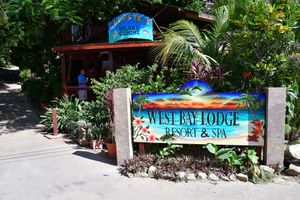 Alojamiento - West Bay Lodge