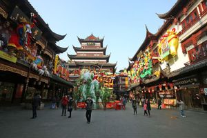 Actividad - Tour privado de medio día por el jardín Yuyuan y el Bund