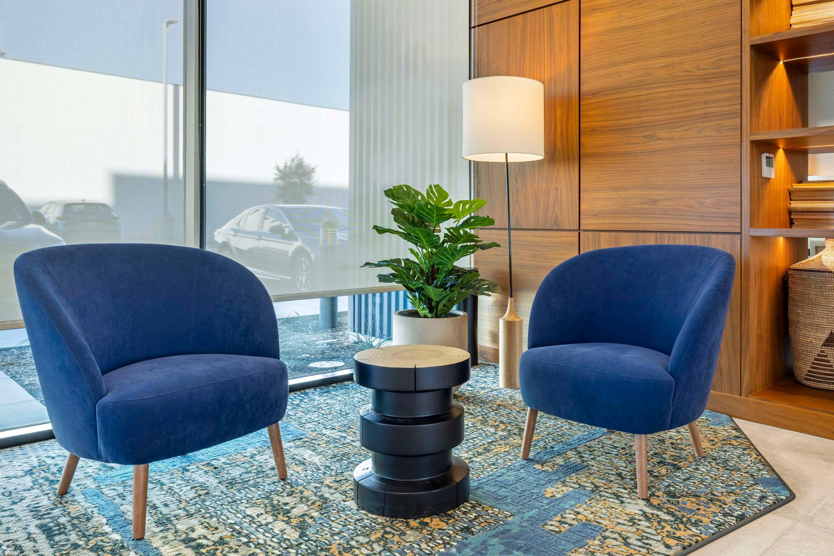 Vista Lobby Cambria Hotel Burbank Airport