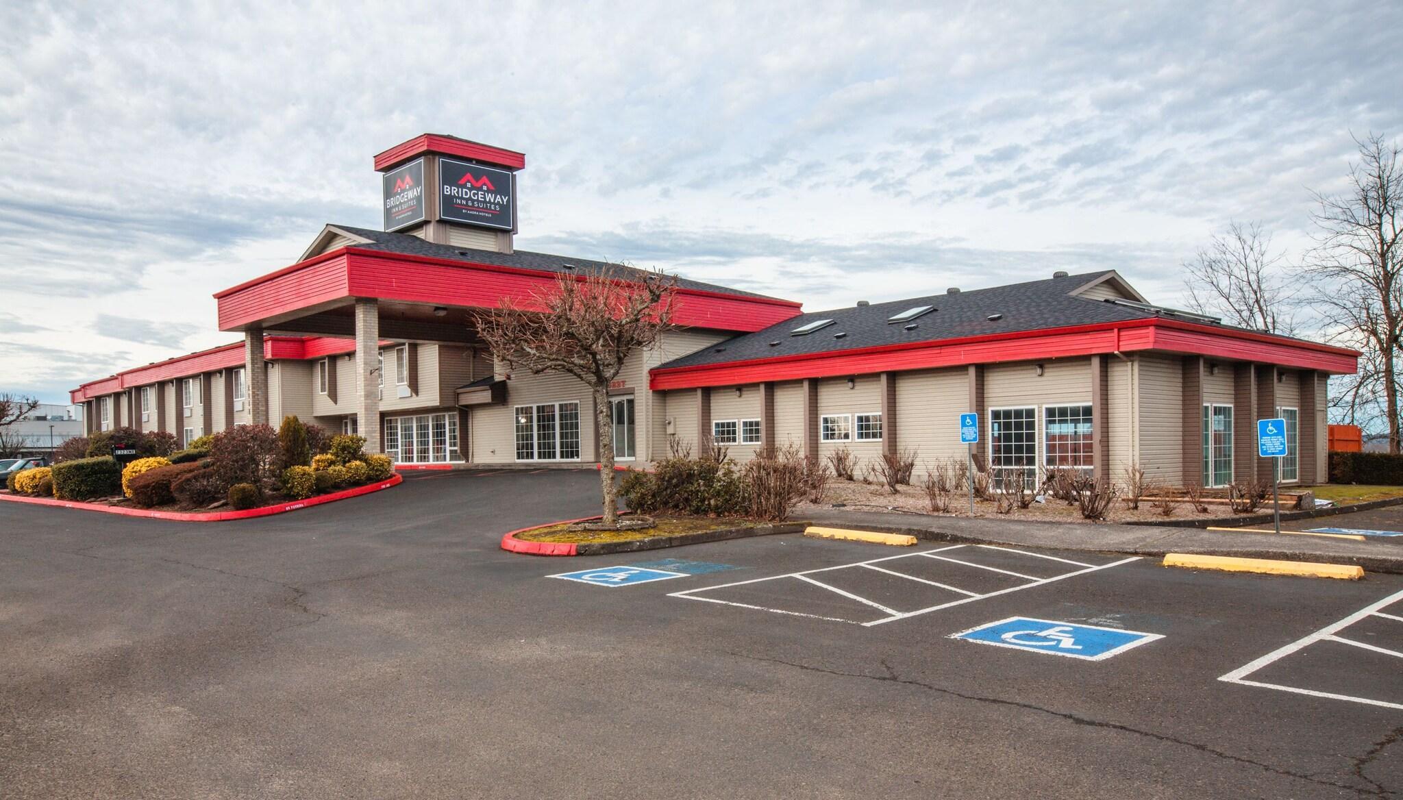 Vista Exterior Bridgeway Inn & Suites Portland Airport