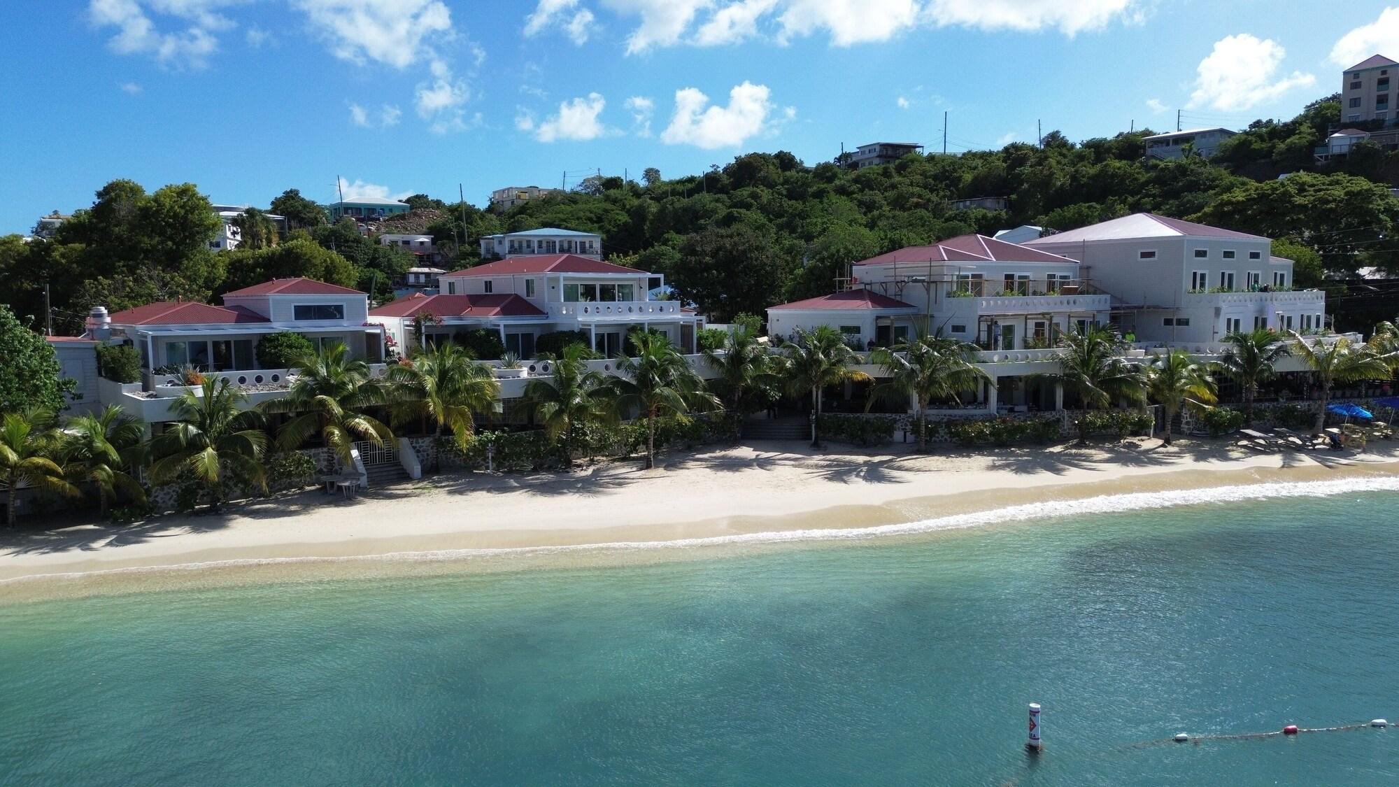Varios Wharfside Village Hotel
