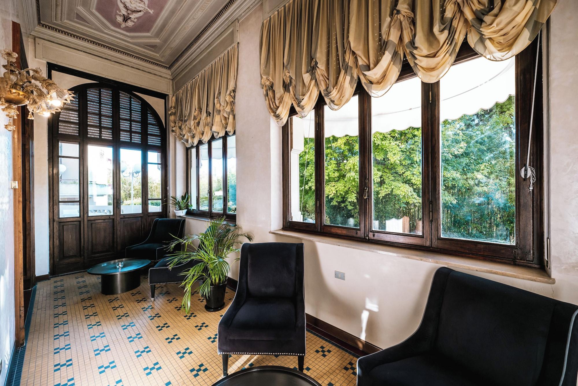 Vista Lobby Hotel De la Ville