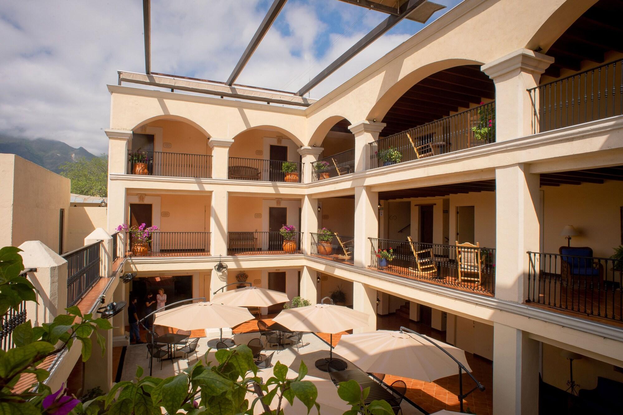 Vista Exterior Hotel Boutique Las Palomas de Santiago