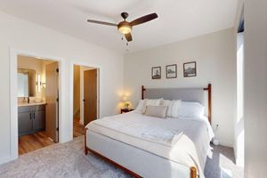 Arriendo temporal - Steps from Kinnick, Carver & University of Iowa Hospital  --- NEW LISTING ---