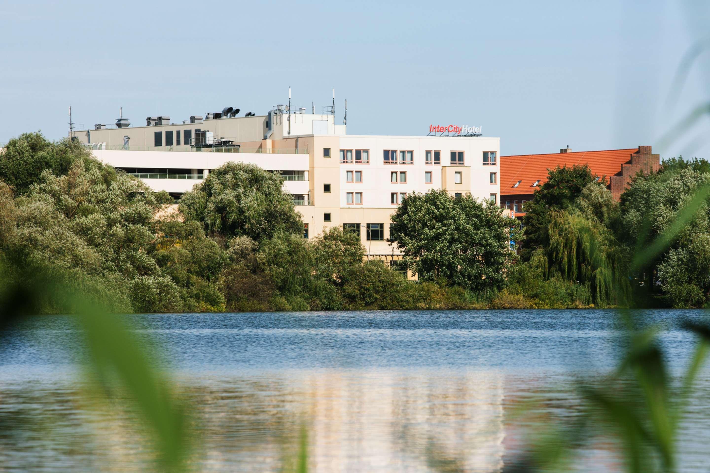 Vista Exterior IntercityHotel Stralsund