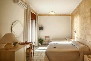 Alojamiento - Hotel Royal