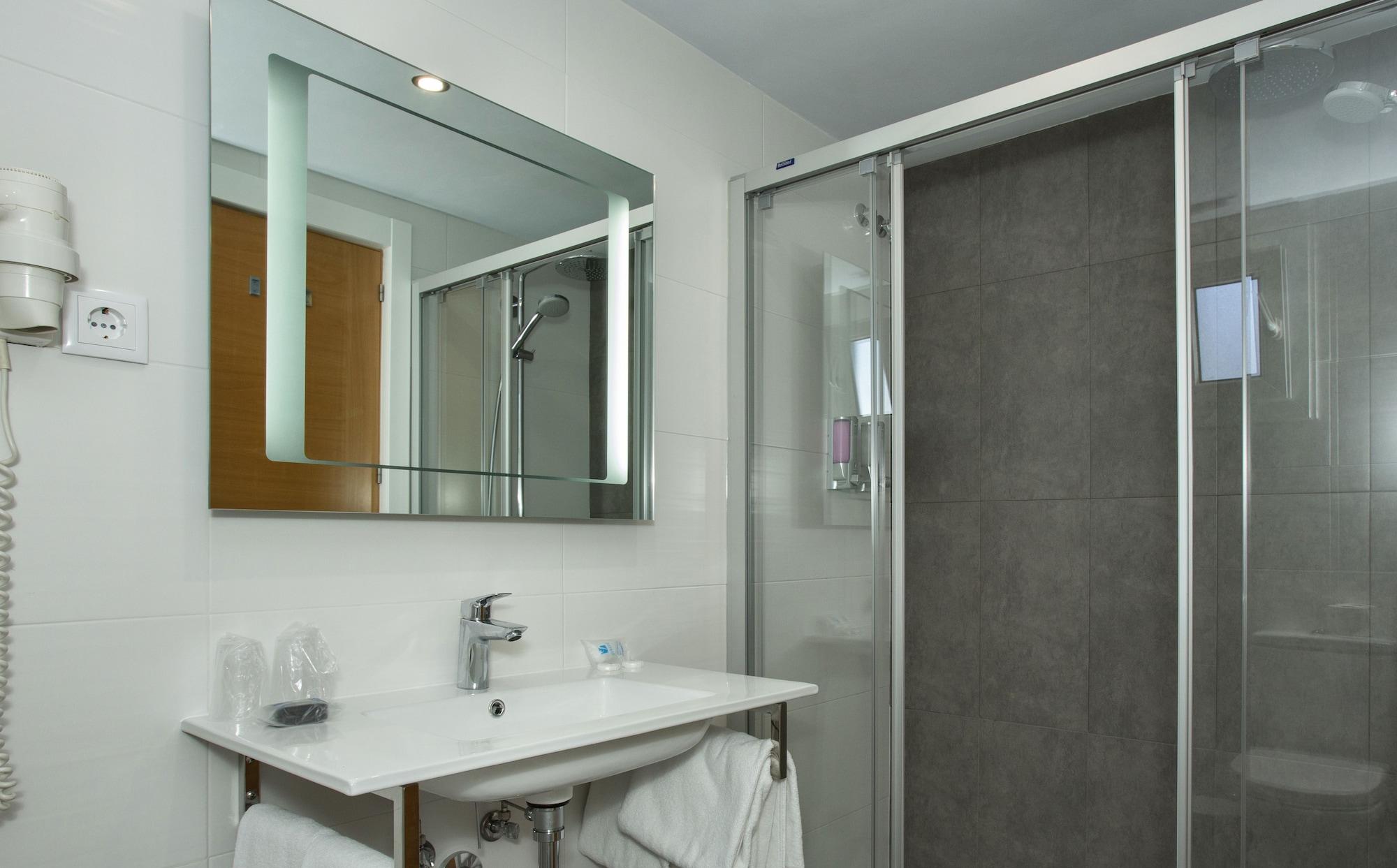 Equipamiento de Habitación Hotel Baviera