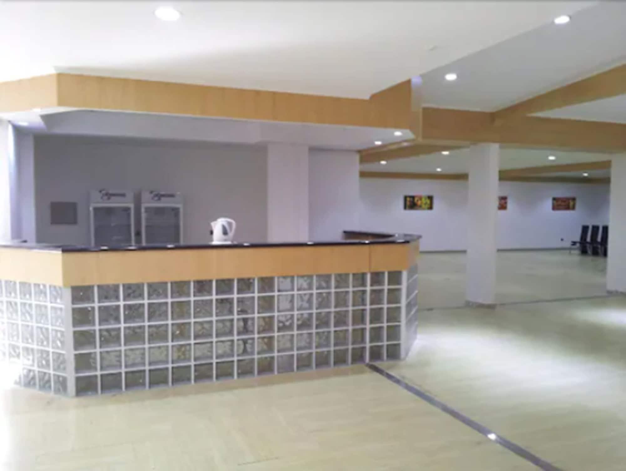 Vista Lobby Hotel Astore Suites