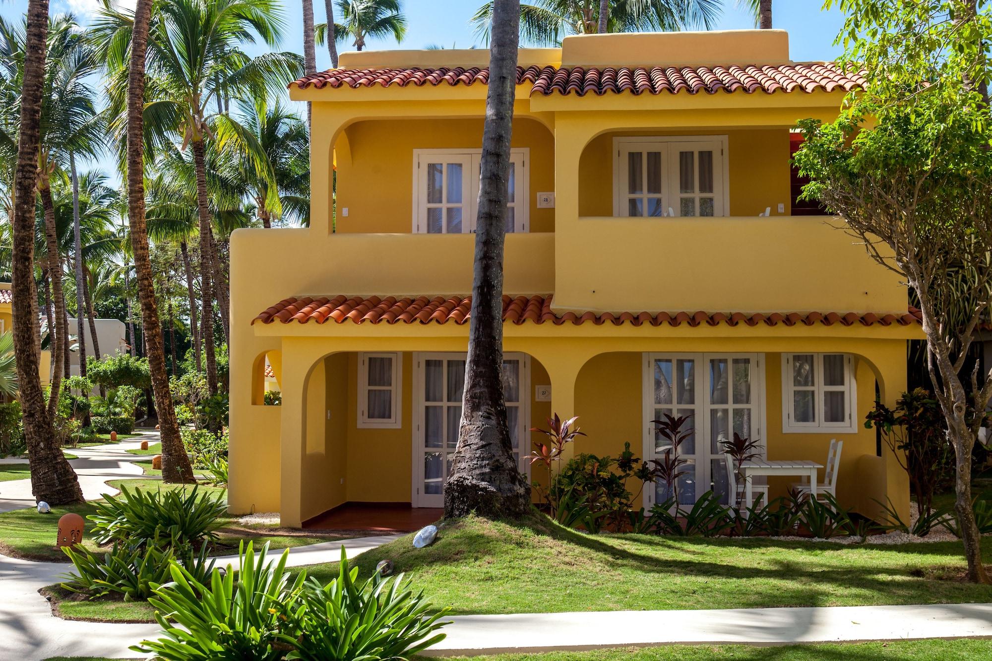 Vista Exterior Los Corales Beach Village