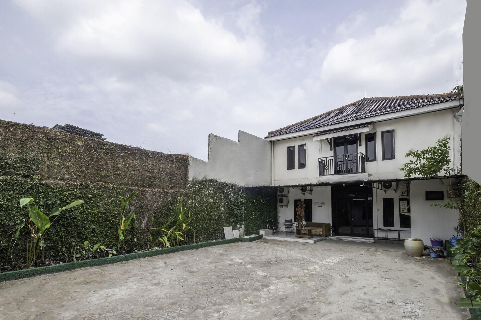 Comodidades del Alojamiento OYO Life 2391 Baladewa Residence Syariah